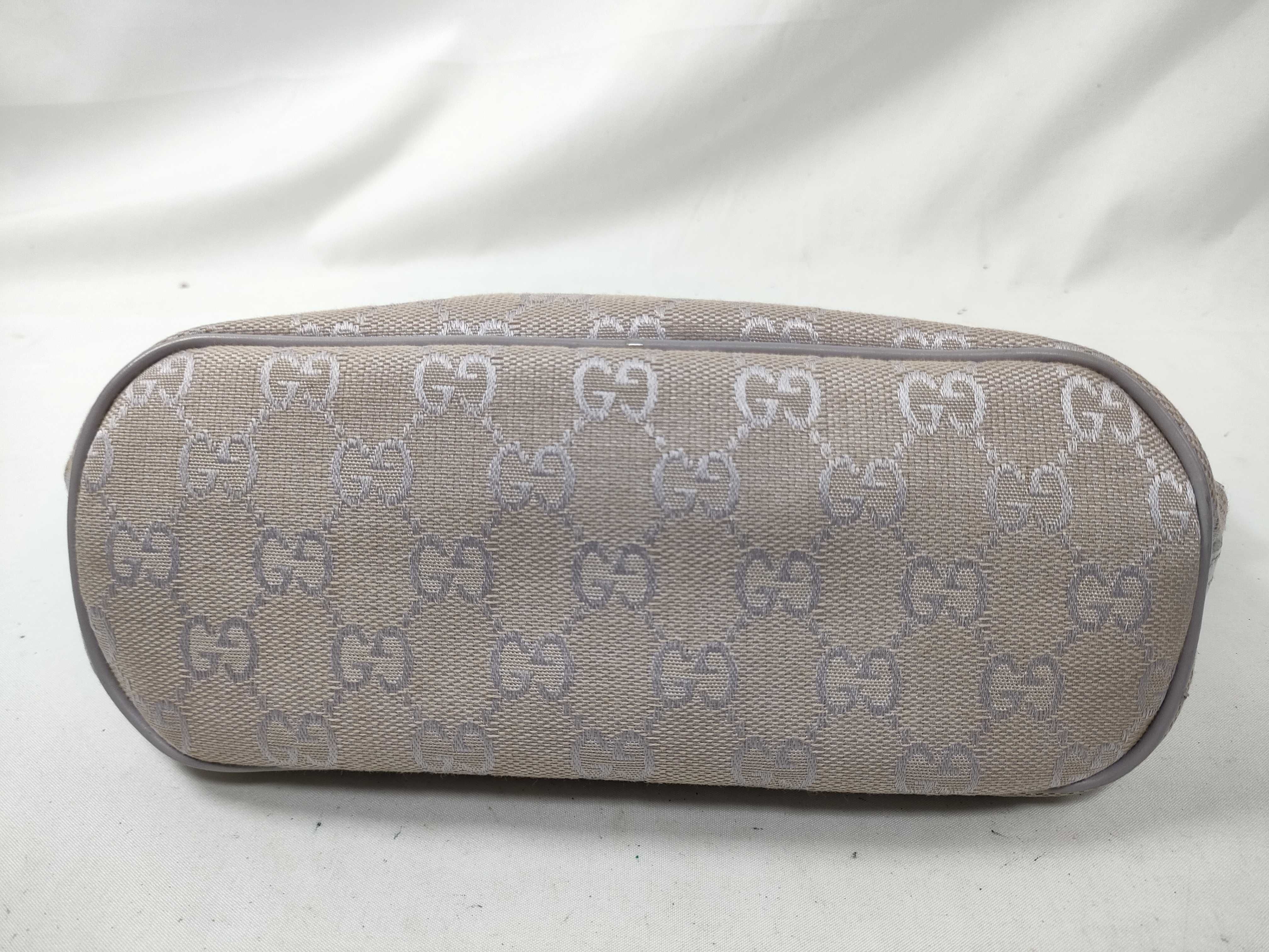 accessory pouch — view 8