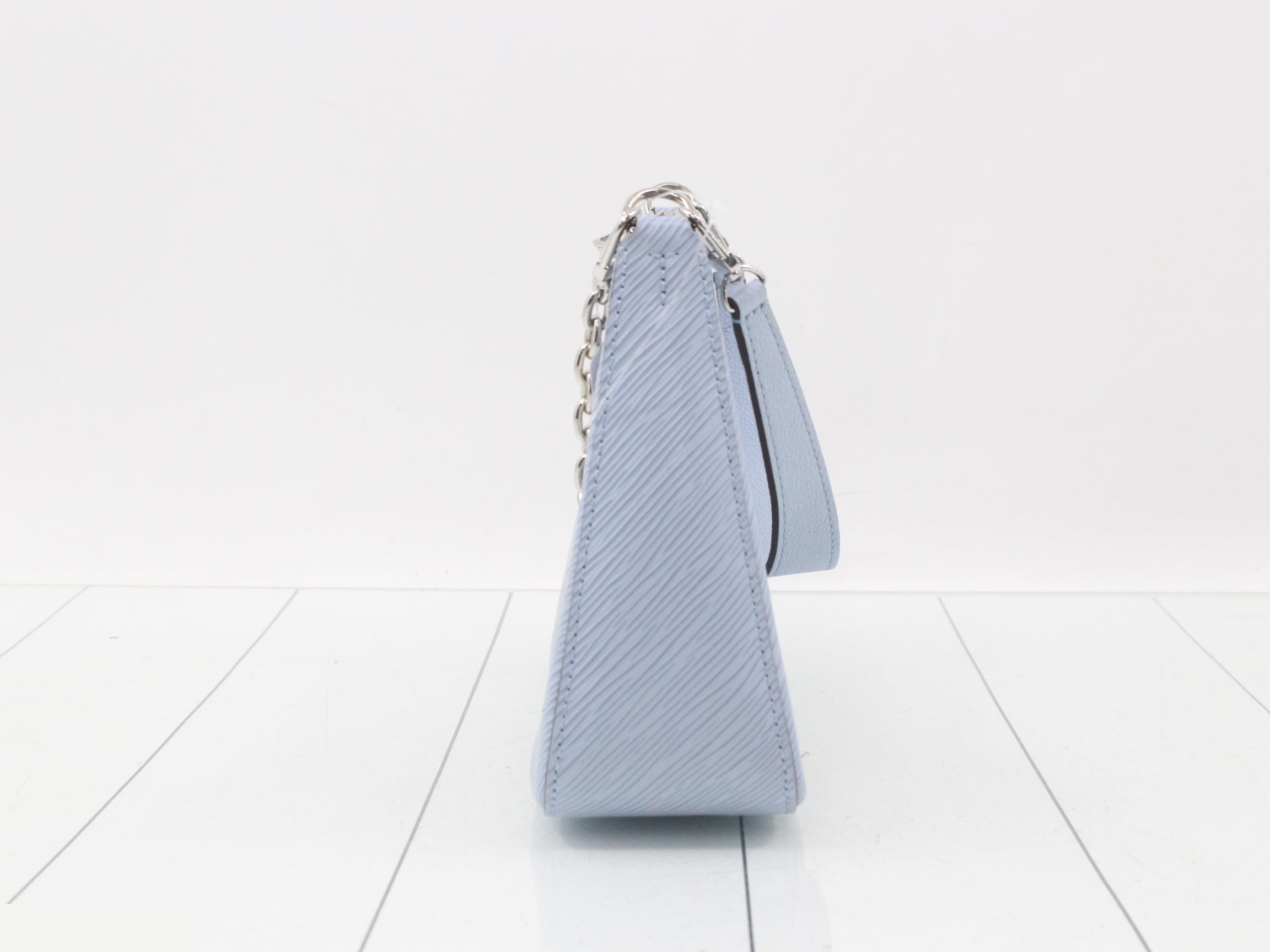 M59486 Louis Vuitton Epi Marelle NM with pouch, light blue — view 3