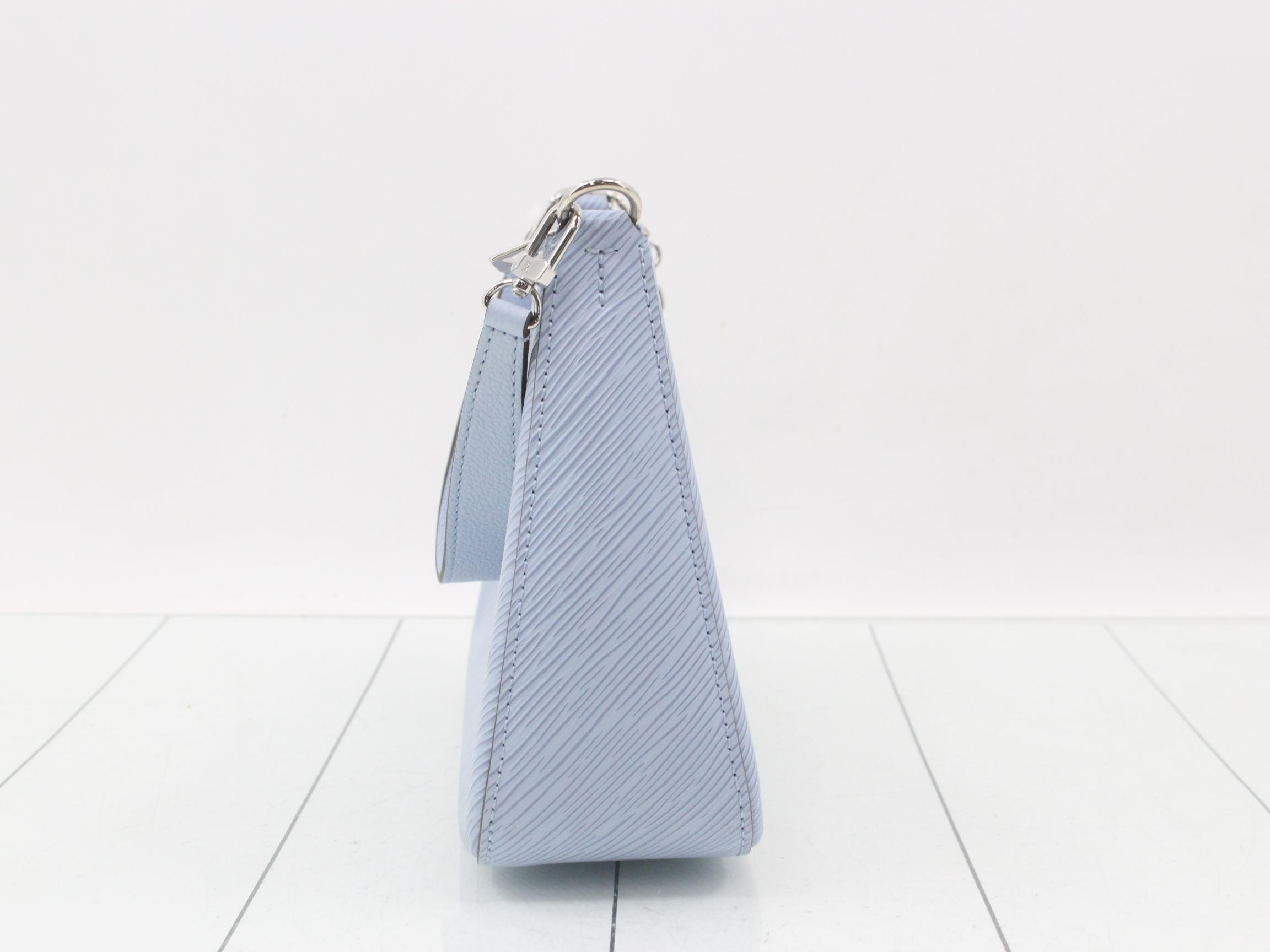 M59486 Louis Vuitton Epi Marelle NM with pouch, light blue — view 4