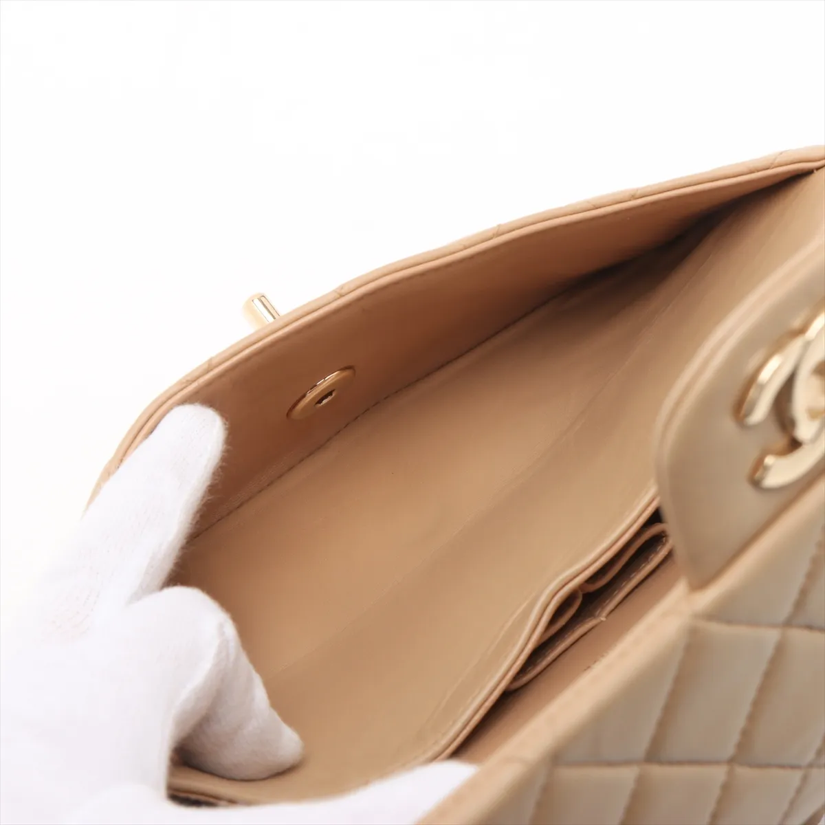 Matelasse 23 Small Lambskin Double Flap Double Chain Bag Beige Gold Hardware 6927549 6th Series A01113 — view 10