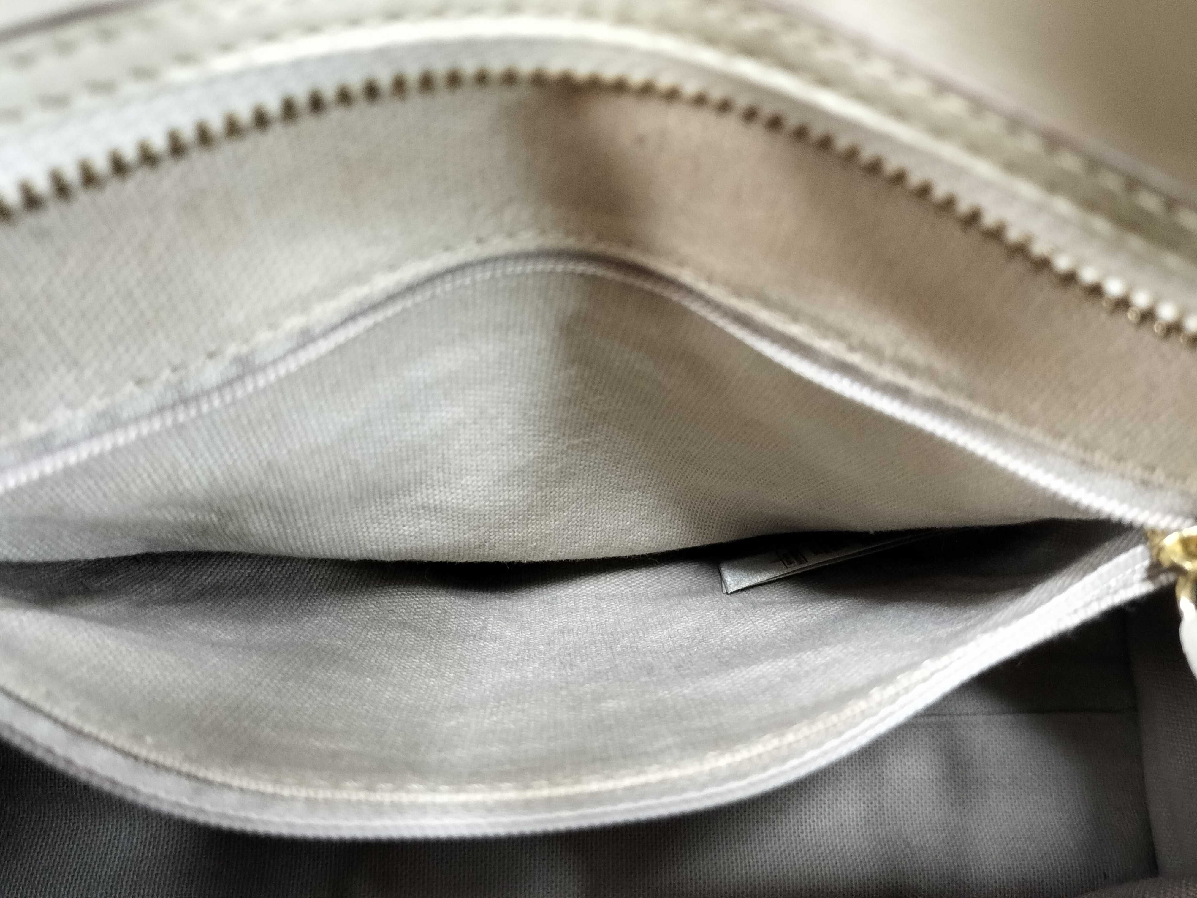 handbag — view 11