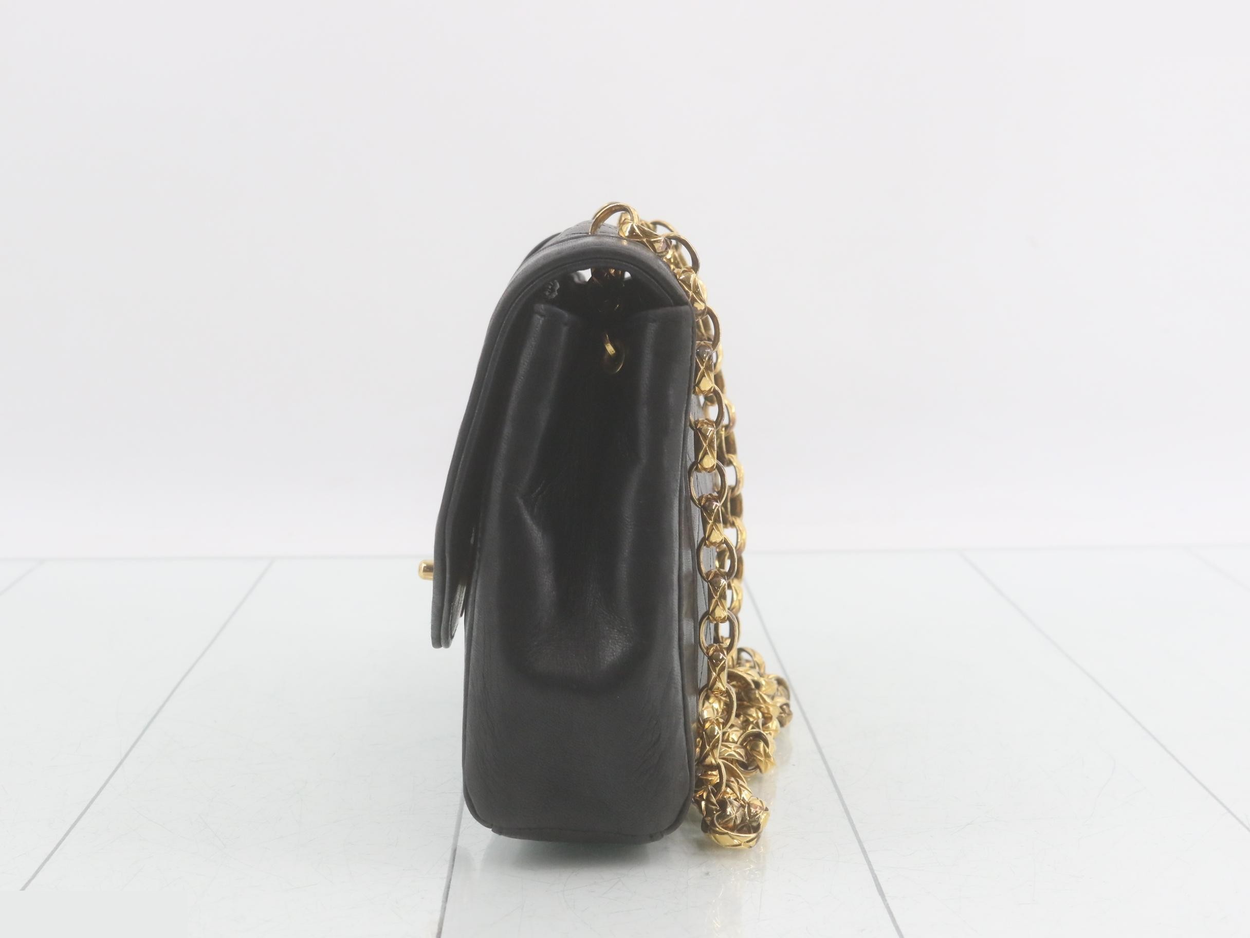 Double flap shoulder bag, unit #1 — view 3