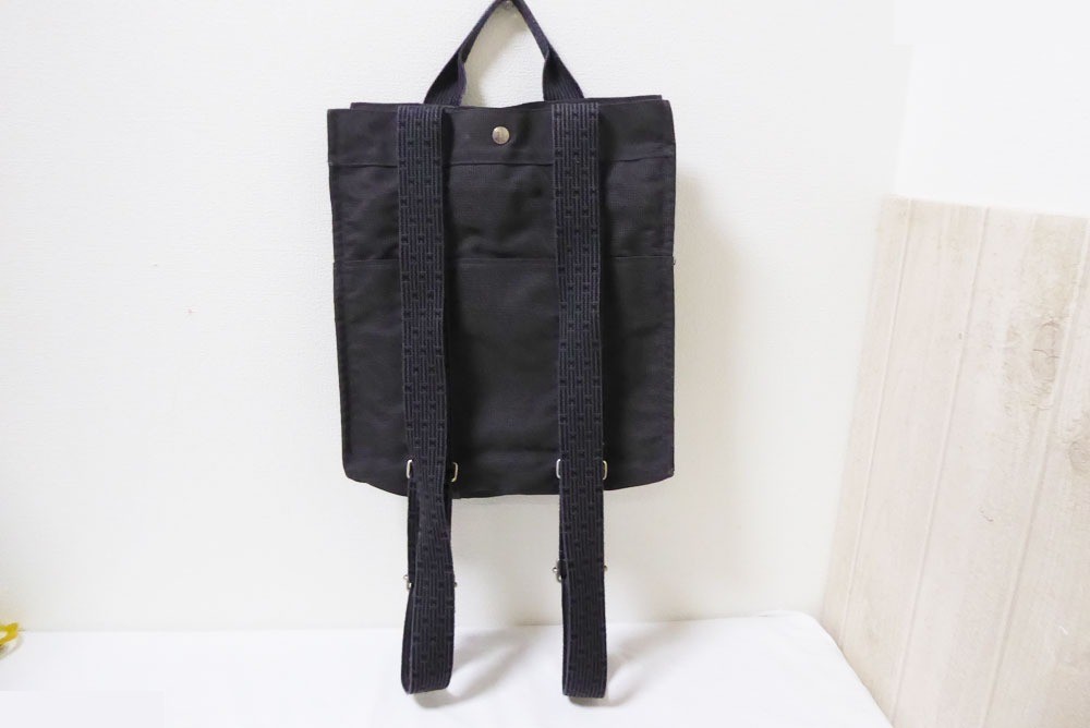 Yell Line Cabas Backpack — view 3