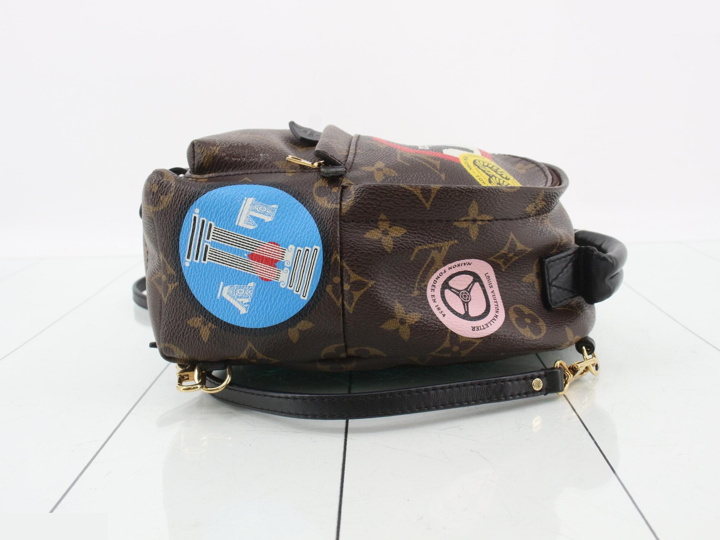Backpack — view 3