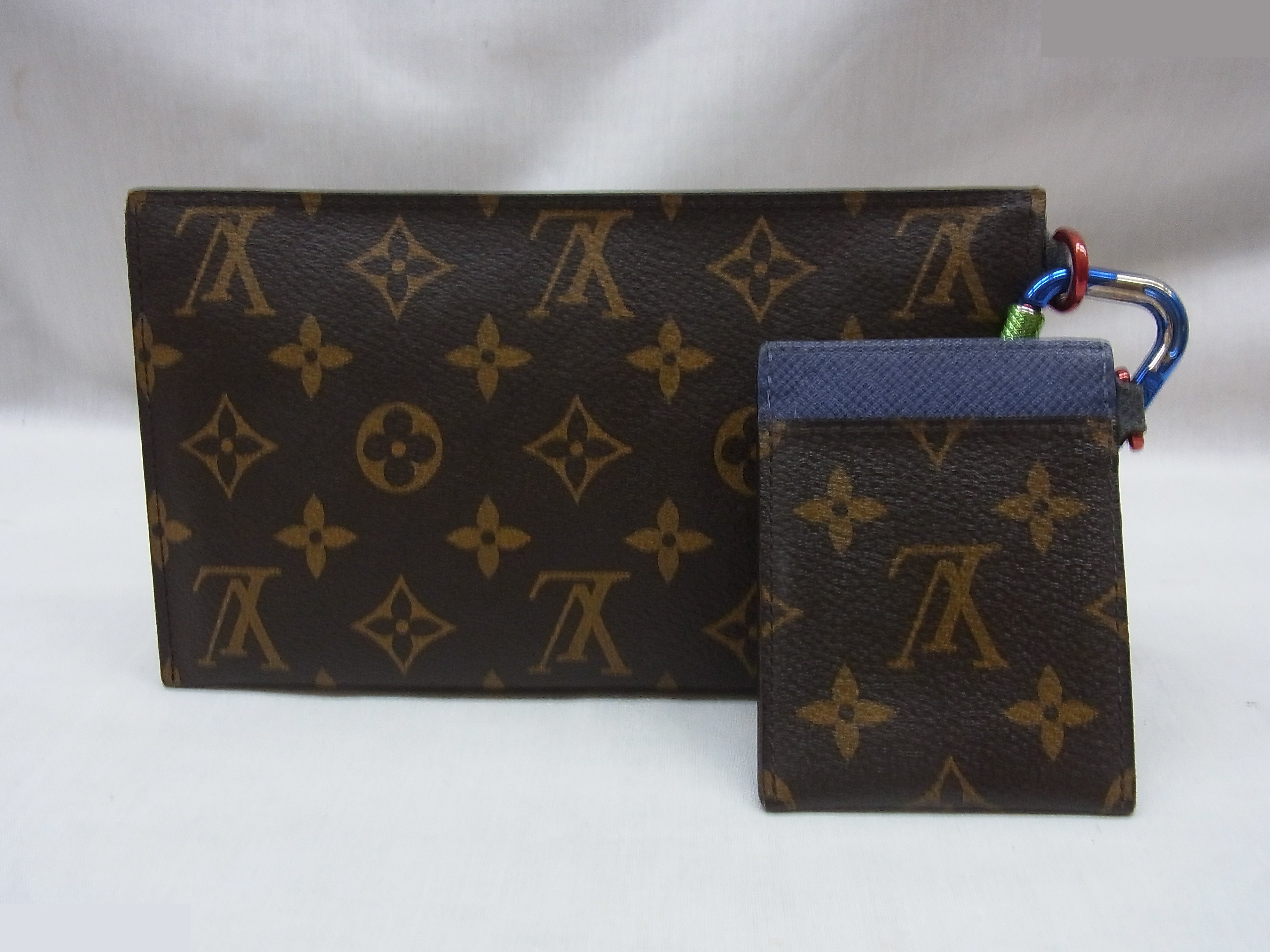 Ribbon pouch — view 2
