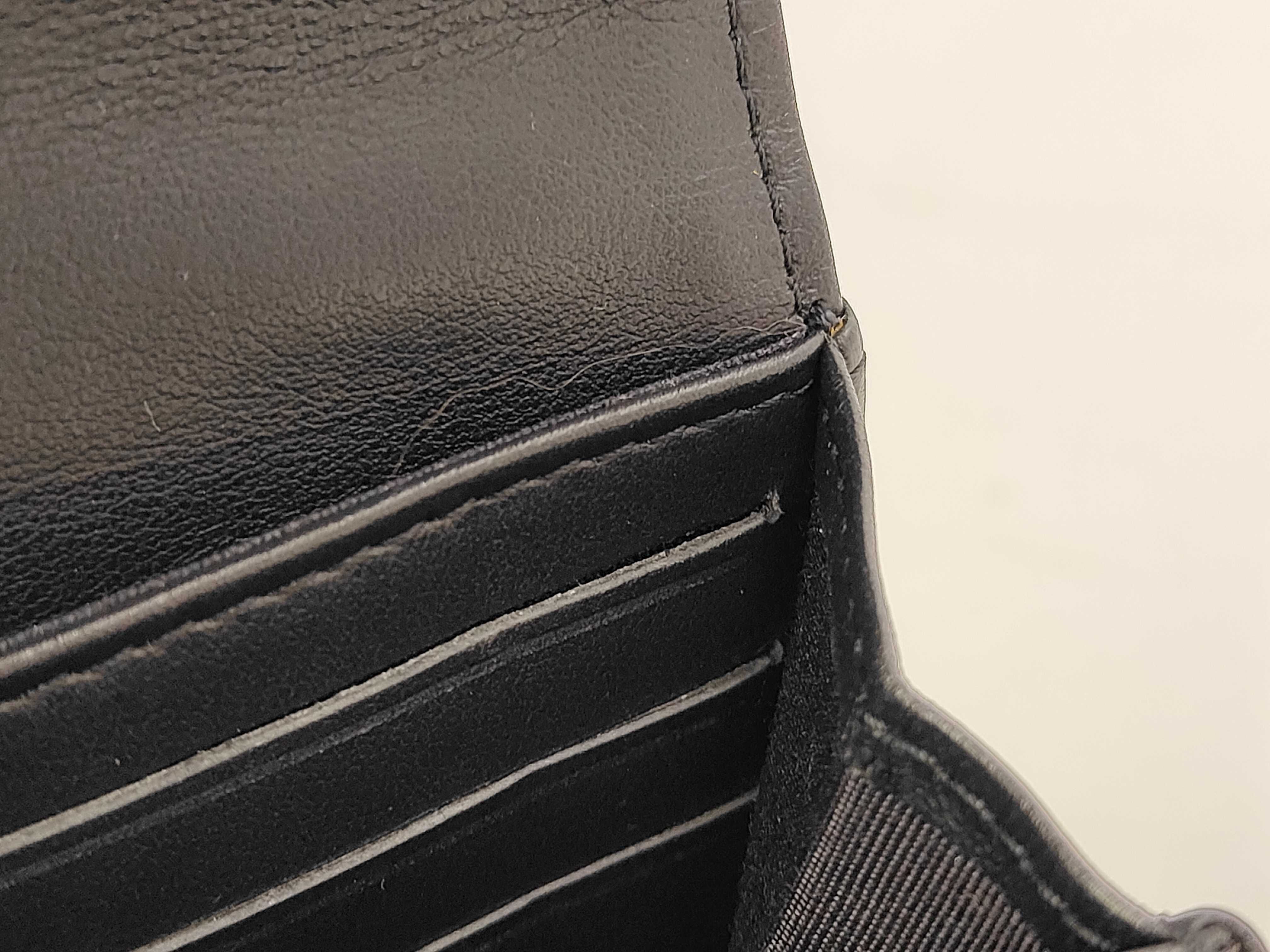 V-stitch button long wallet — view 7