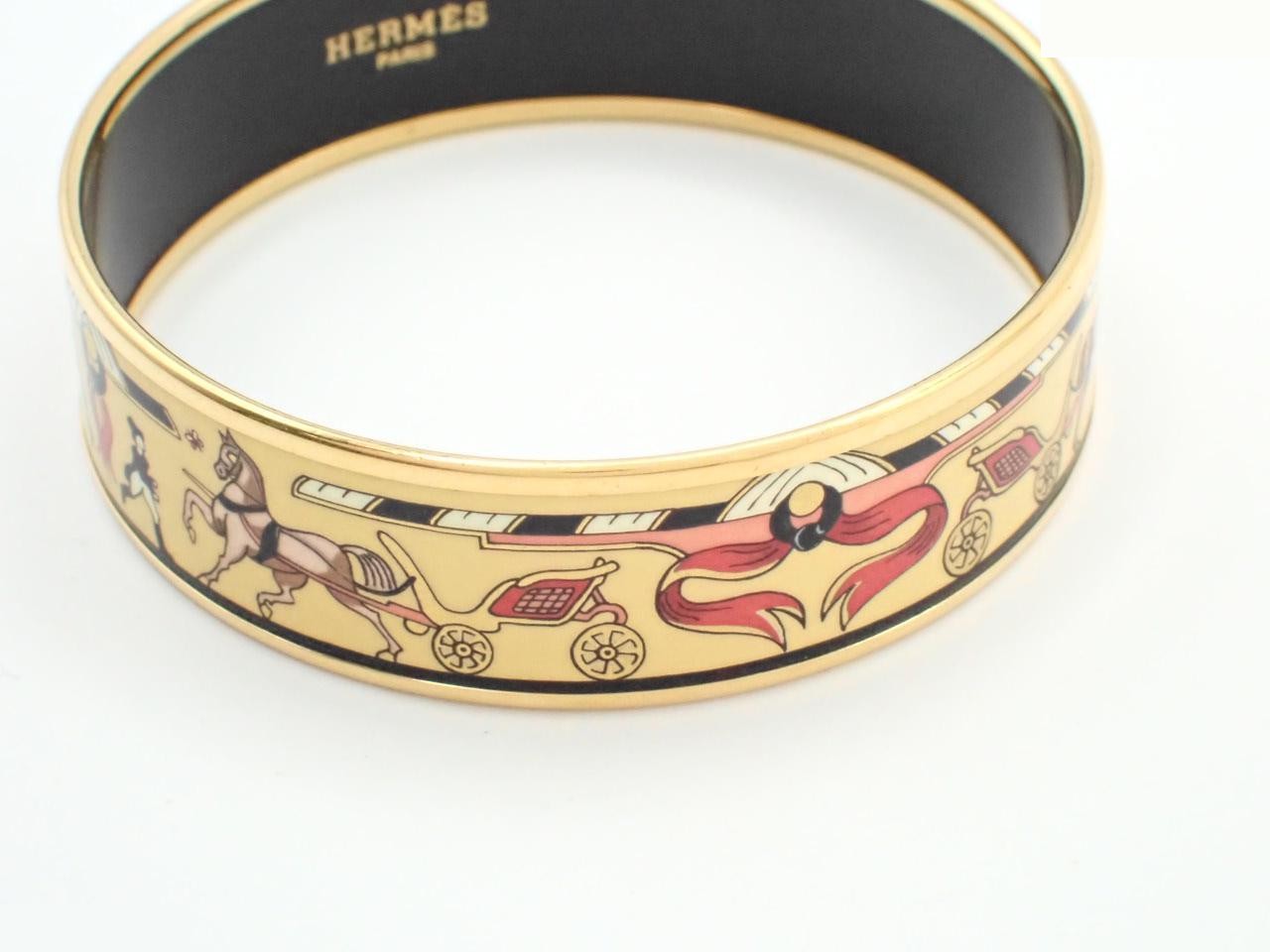 Bangle, wrist circumference approximately 20 cm — view 3