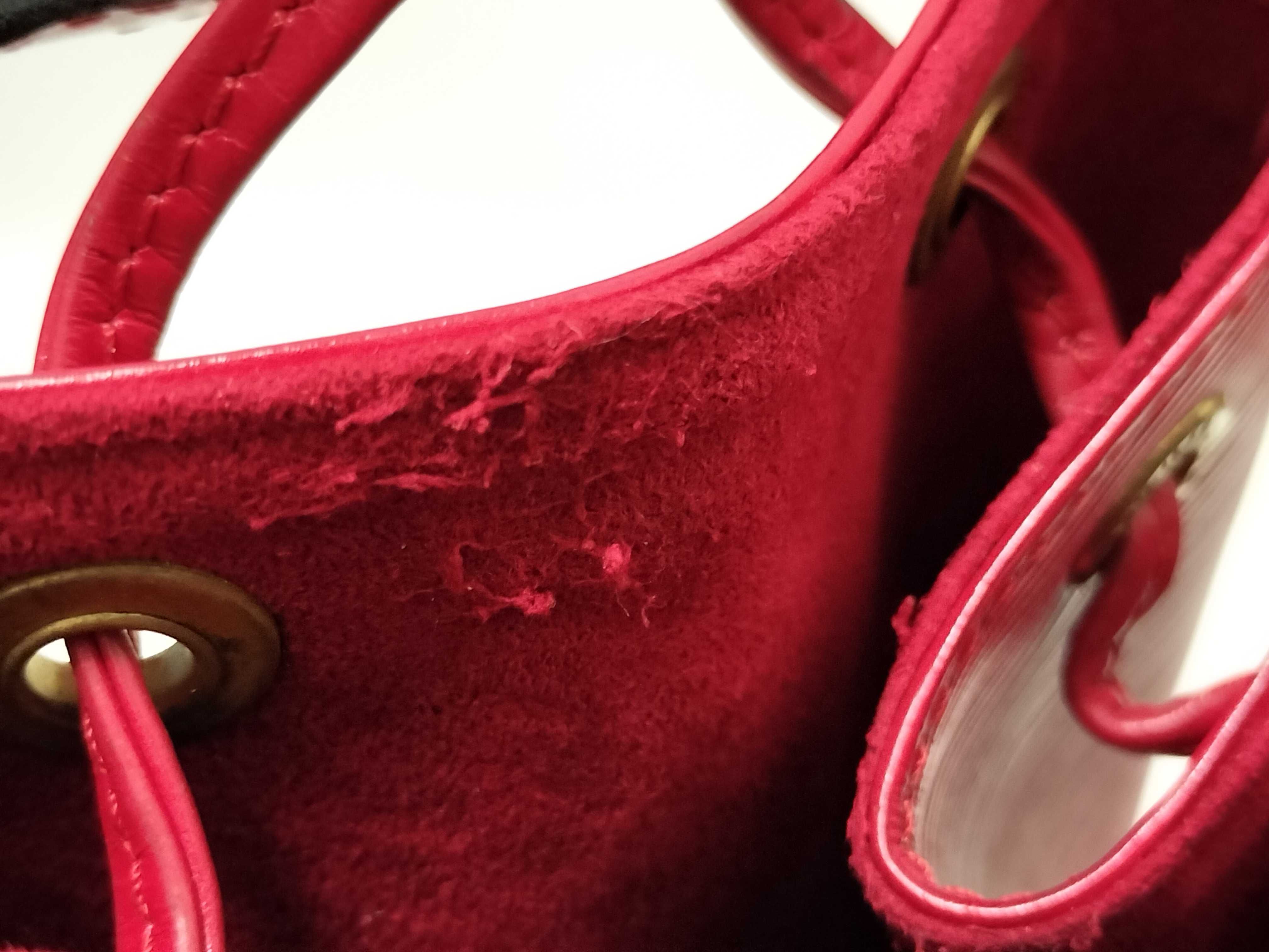 Epi Noe Shoulder Bag — view 11