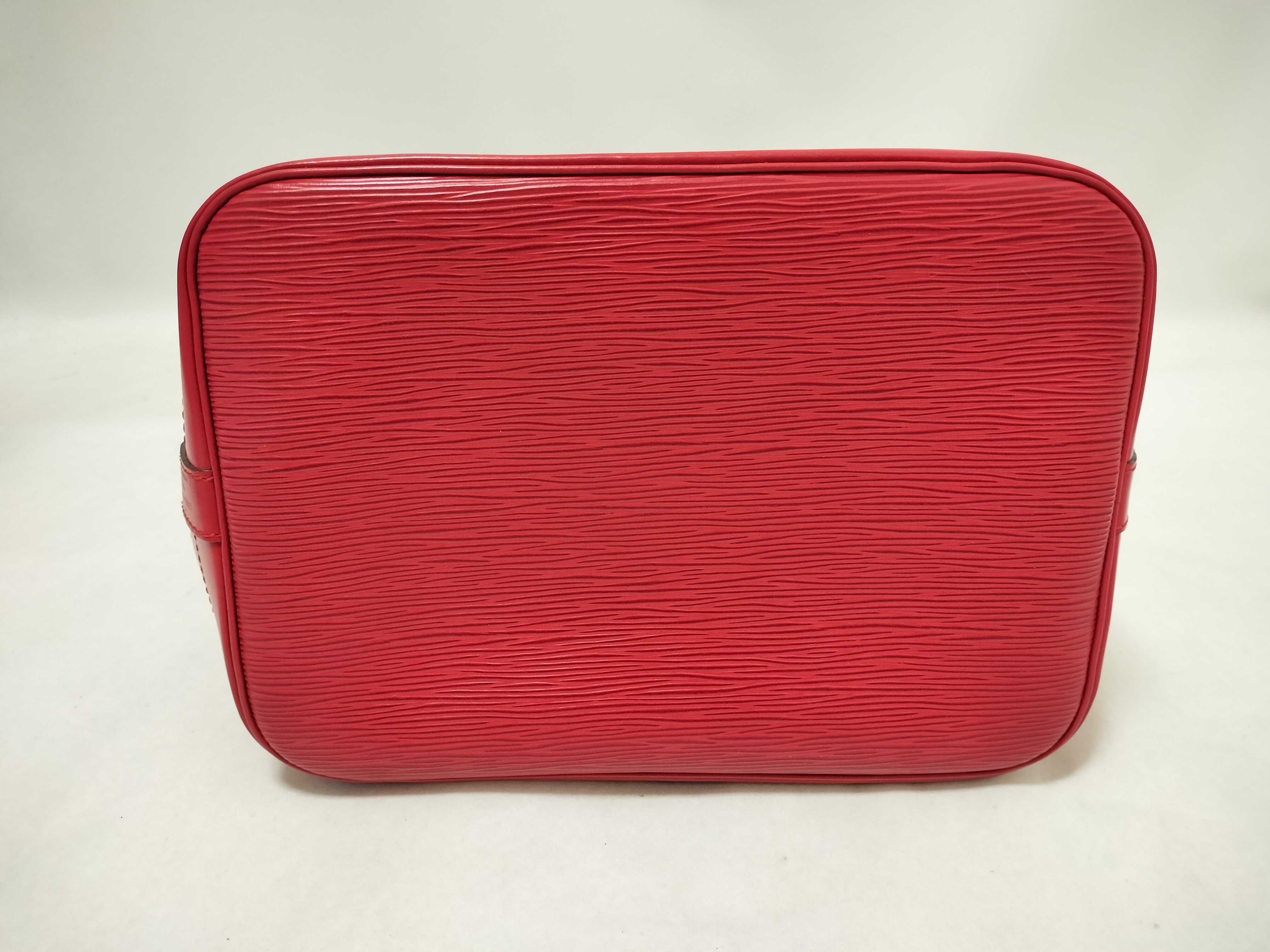 Epi Noe Shoulder Bag — view 7