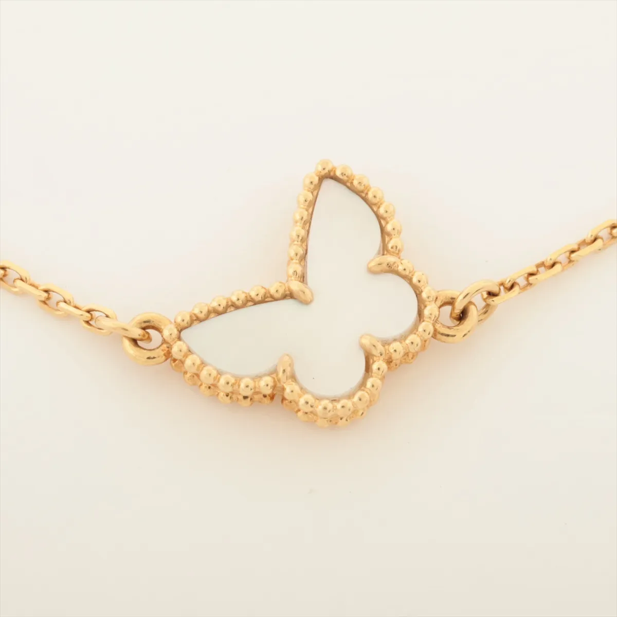 Sweet Alhambra Papillon Shell Bracelet 750 (Yellow Gold) 1.9g JB519472 — view 4