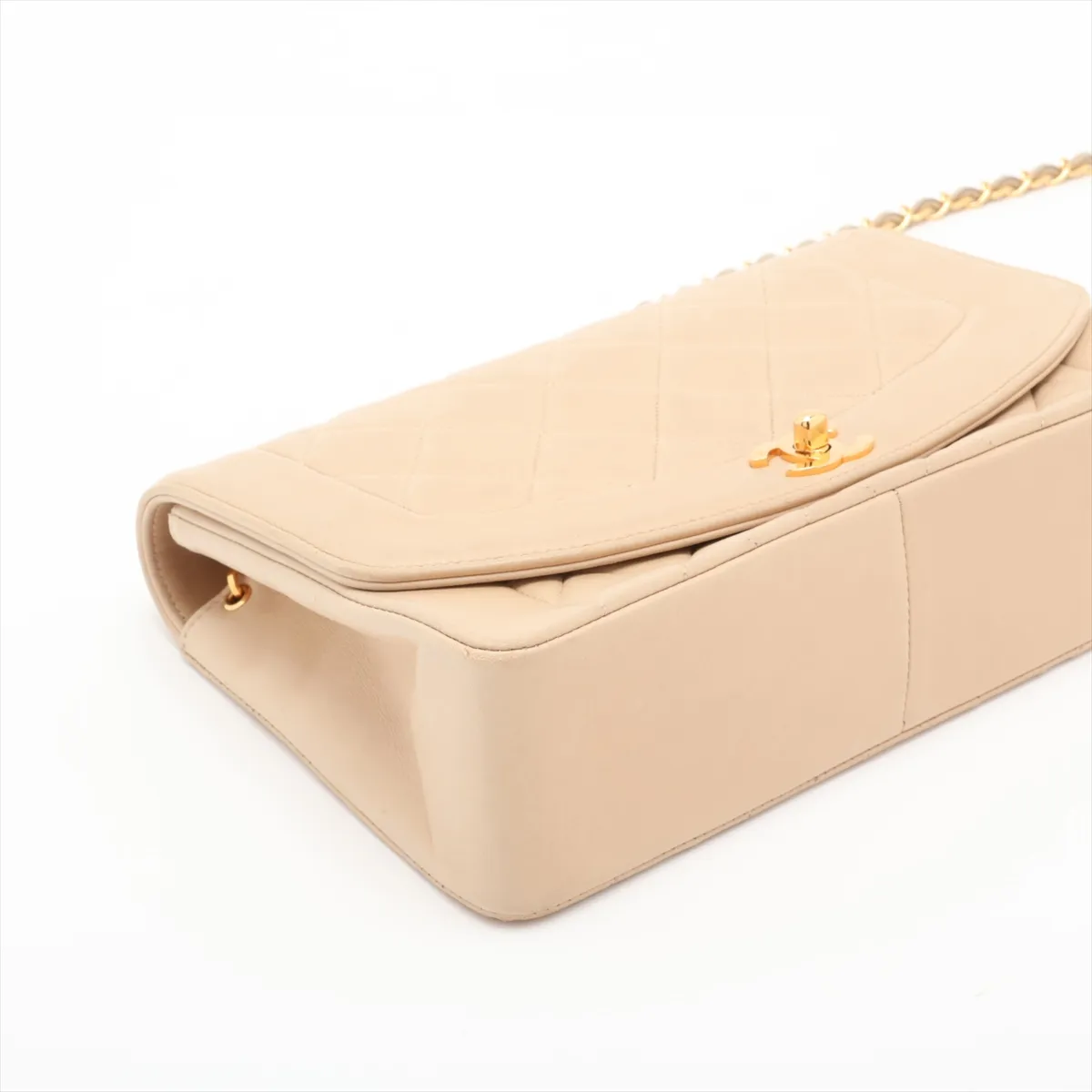 Matelassé Lambskin Single Flap Single Chain Bag, Diana Flap, Beige, Gold Hardware — view 4