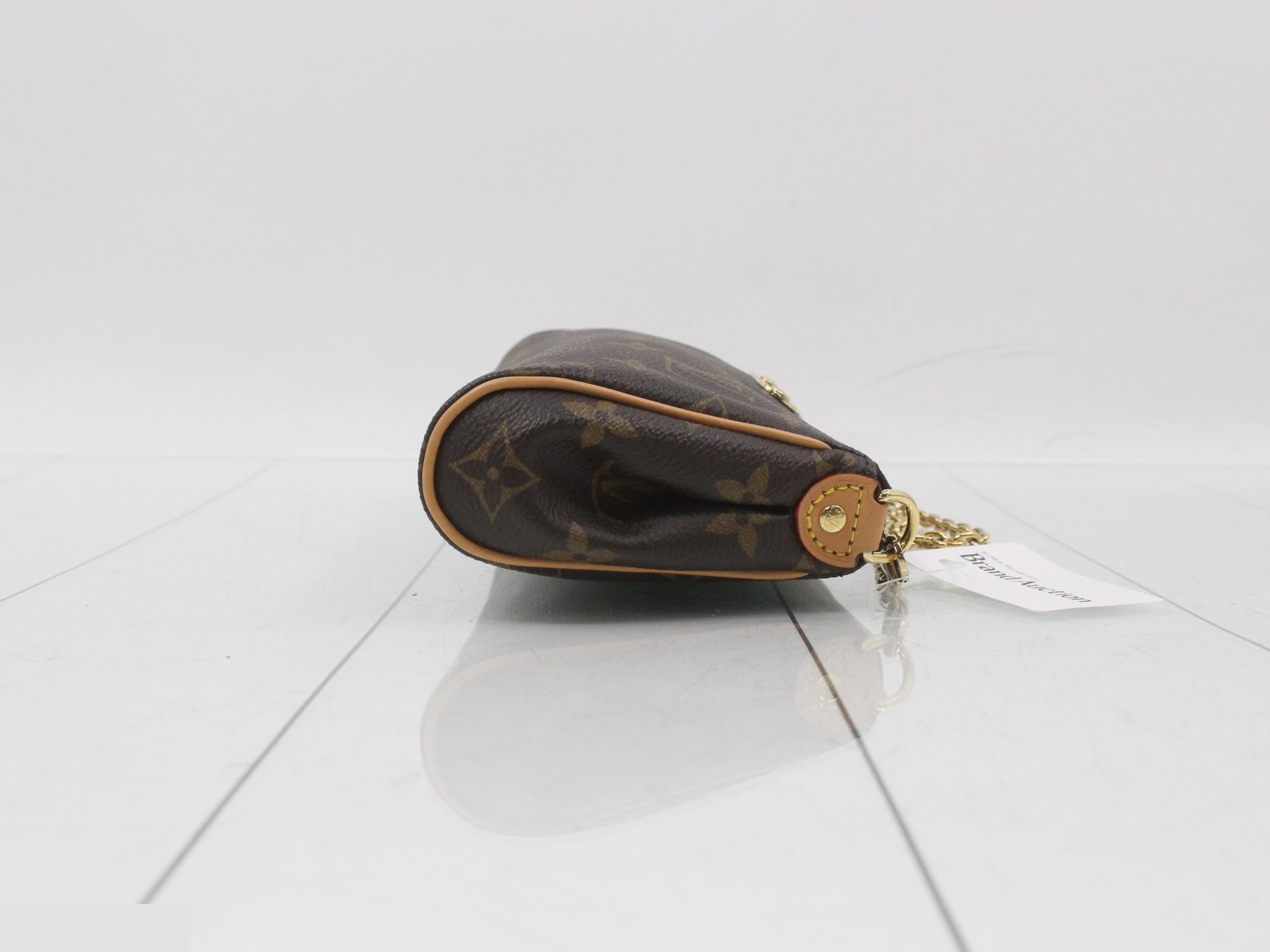 Monogram Pochette Eva — view 3