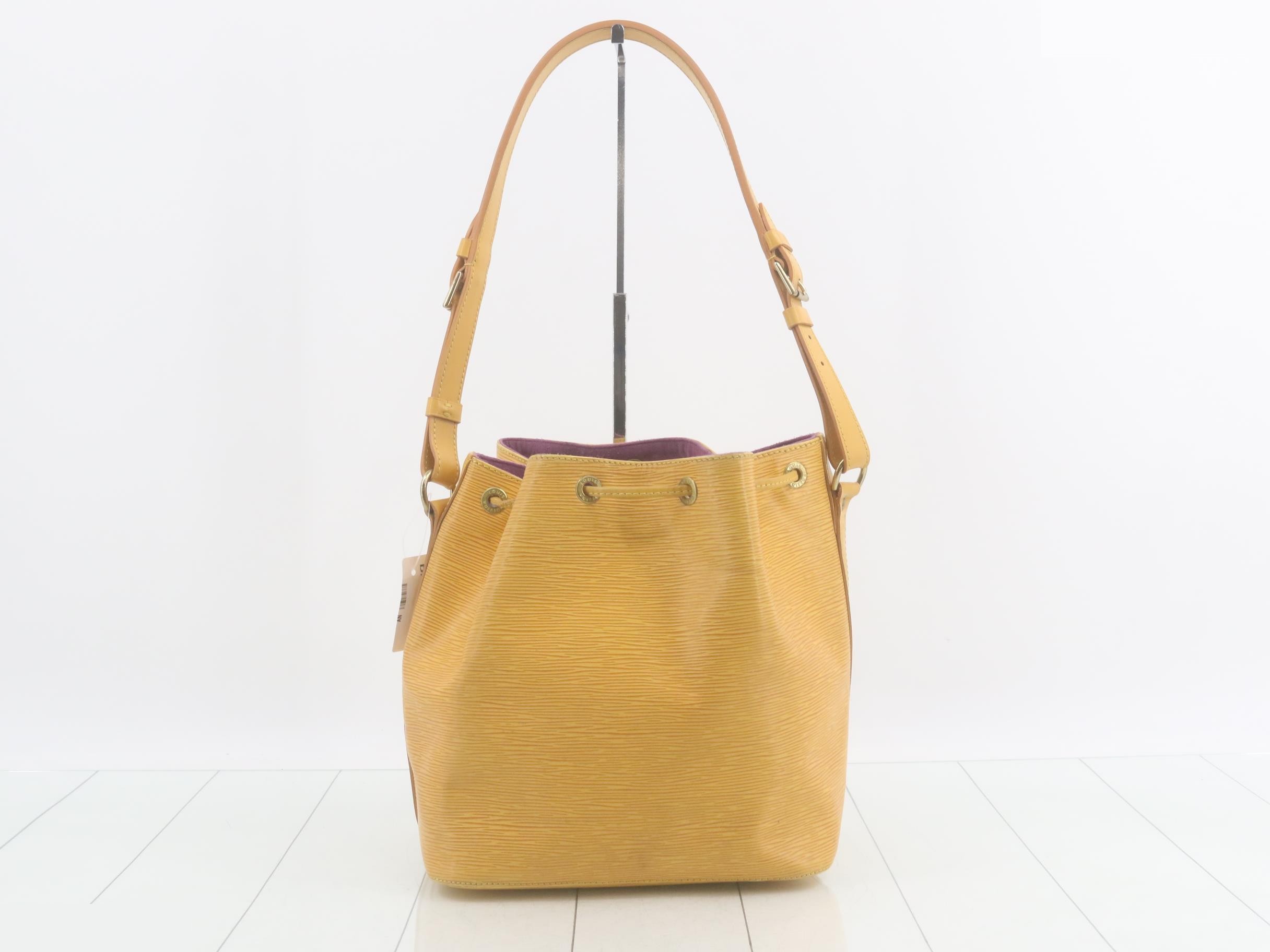 Epi Shoulder Bag Petit Noe — view 2