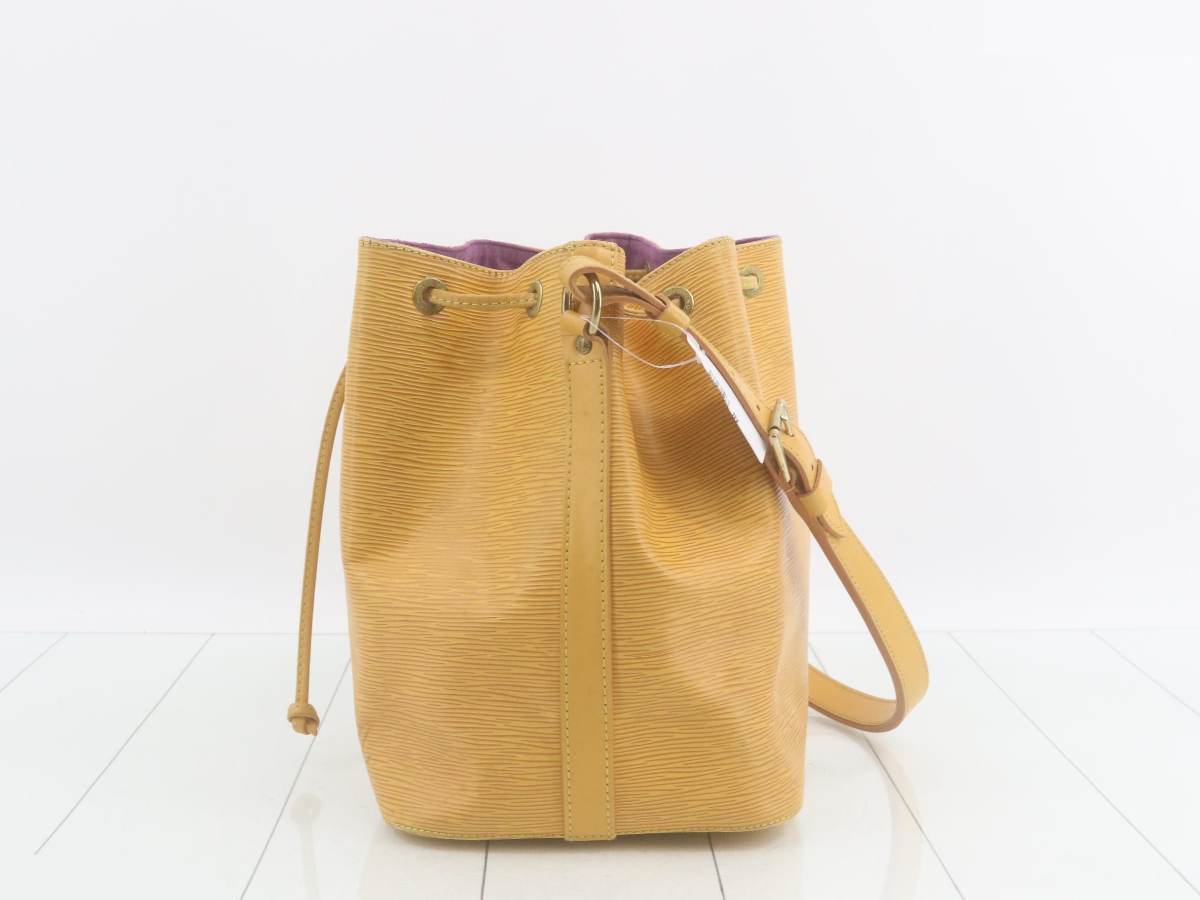 Epi Shoulder Bag Petit Noe — view 3