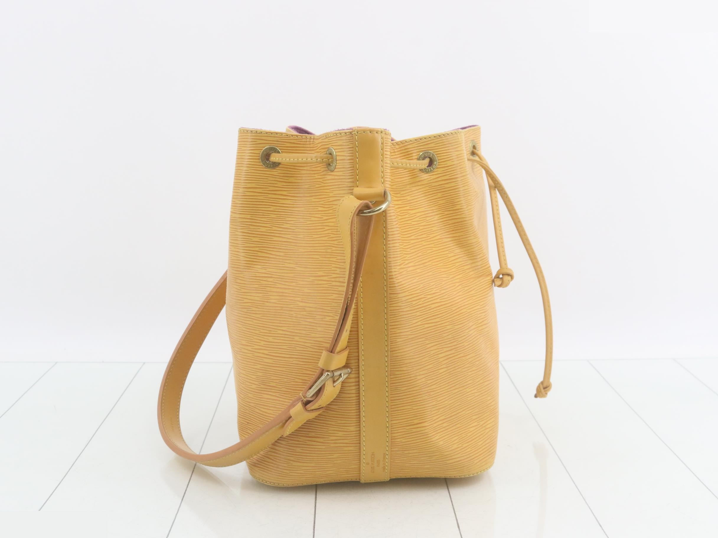 Epi Shoulder Bag Petit Noe — view 4