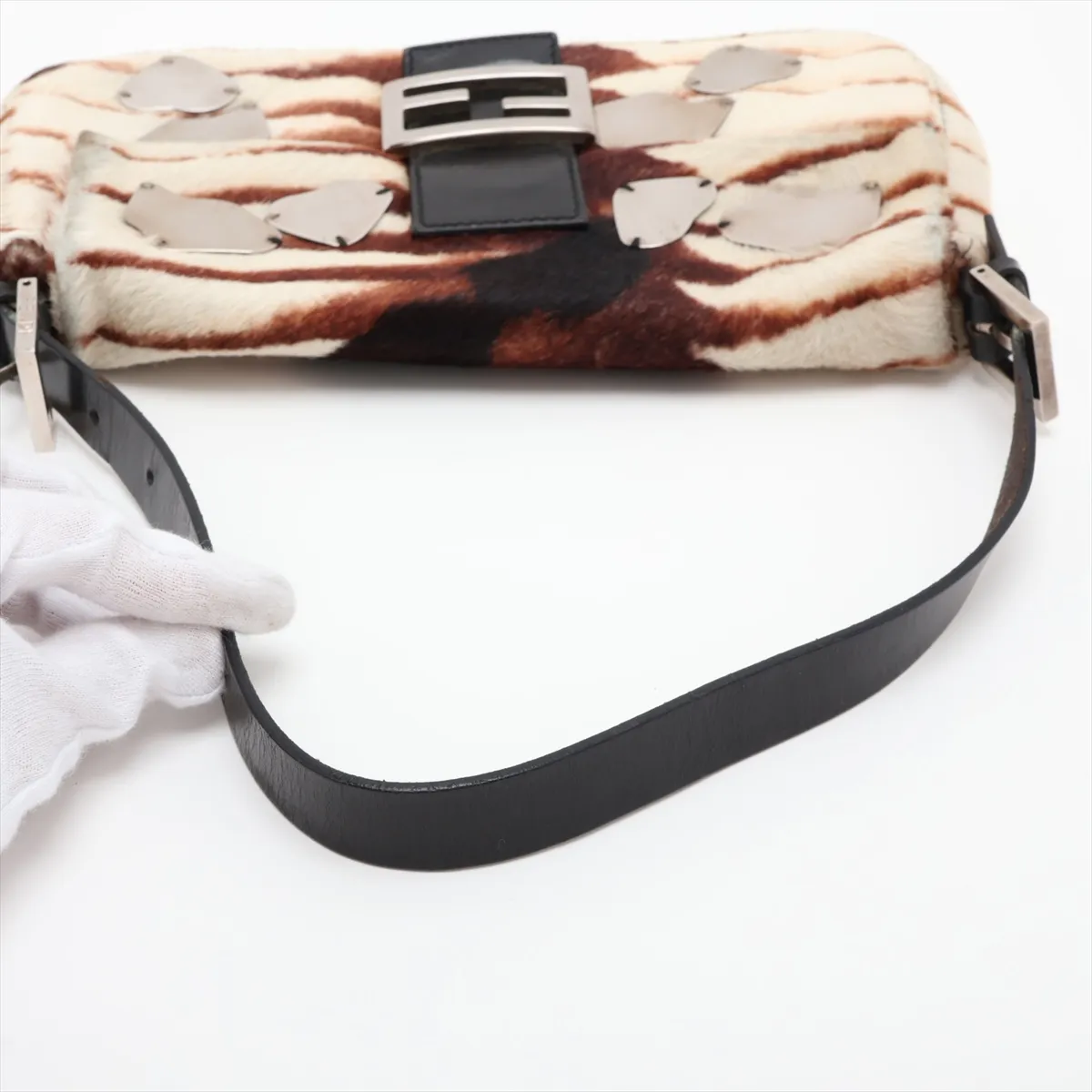 [Individually packaged] Fendi Mamma Bucket Calf Hair x Leather Shoulder Bag, Beige — view 5