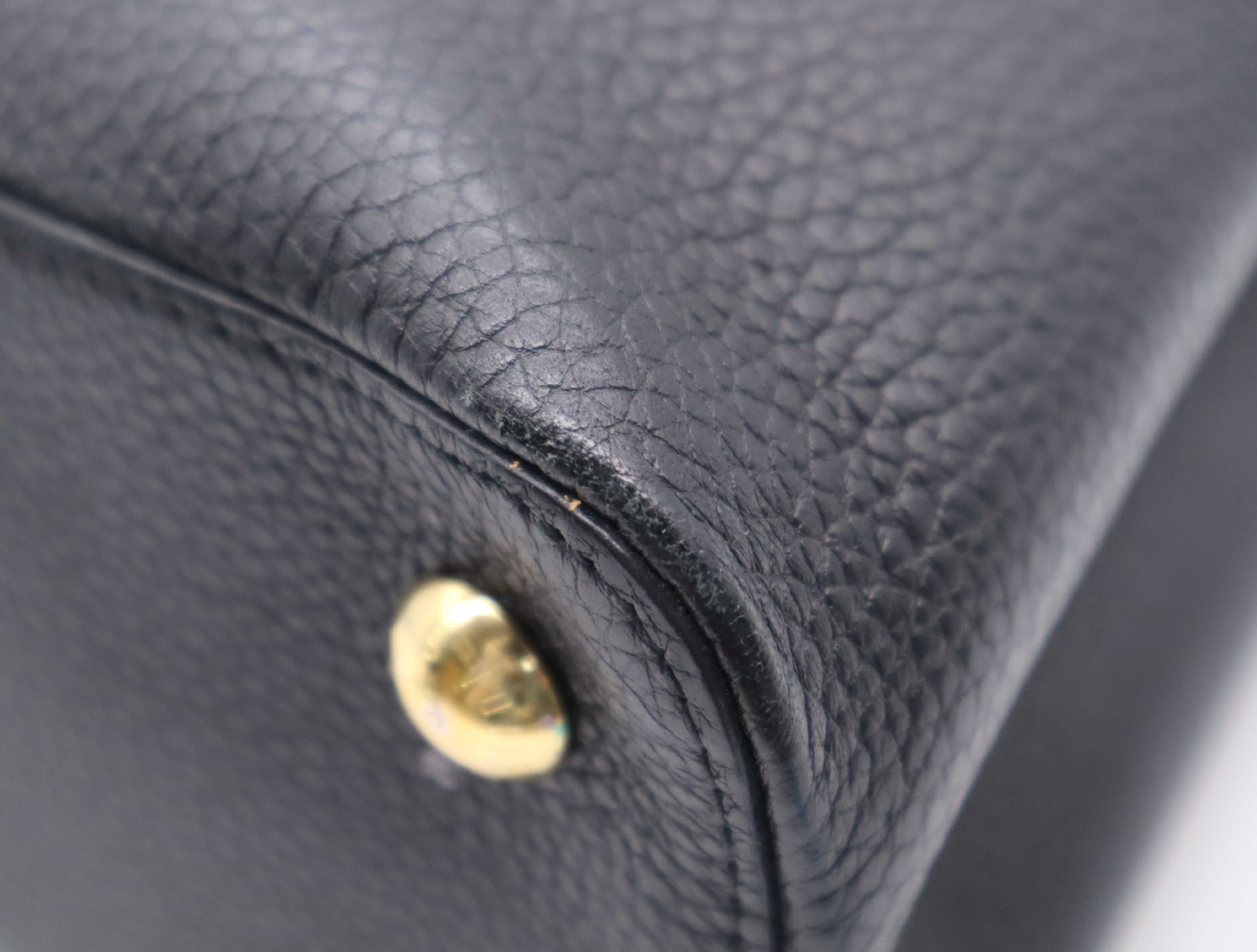 M50631 Taurillon Capucines PM Noir Handbag with Shoulder Strap (RFID detected) — view 7