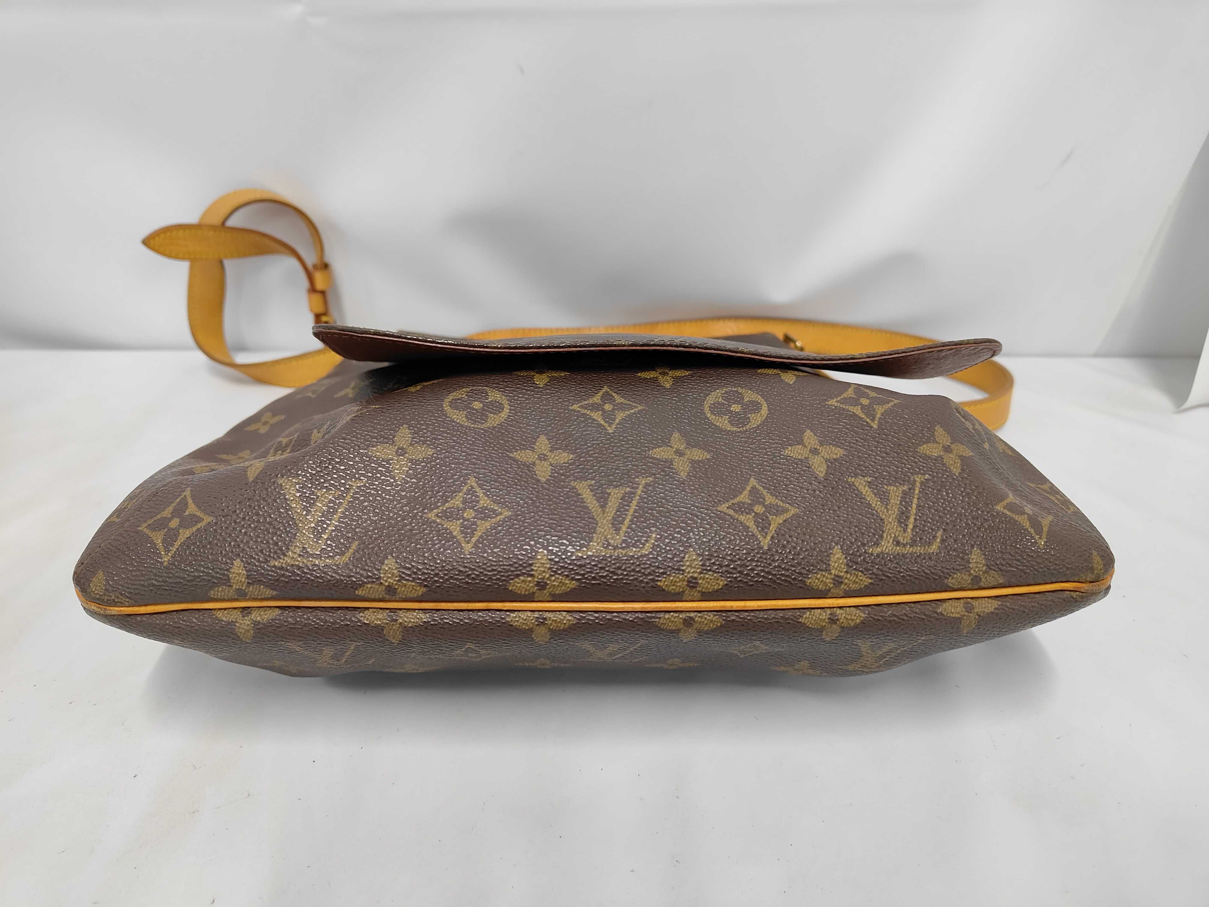 LV Musette Bag — view 3