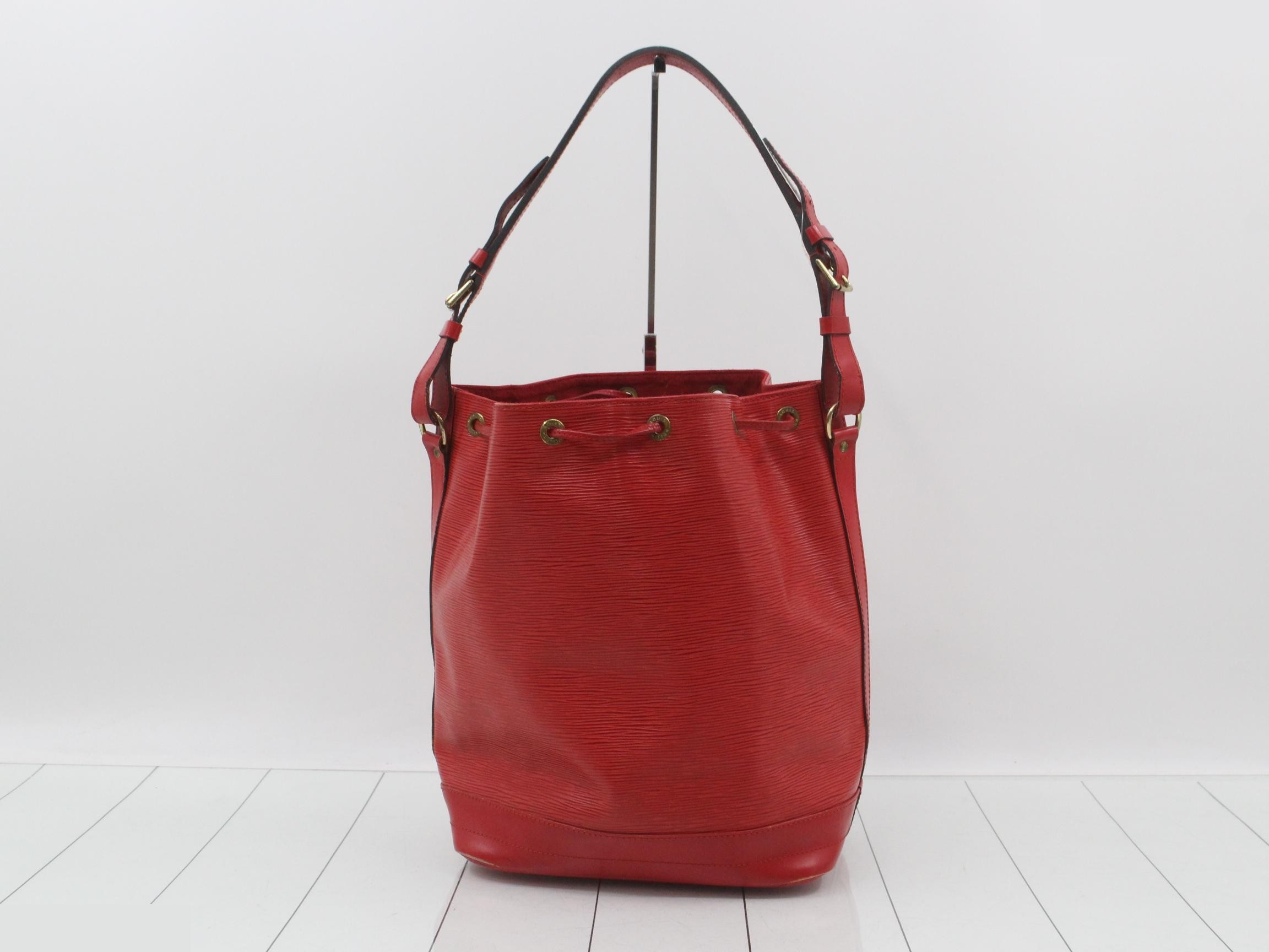 Epi Noé Shoulder Bag — view 2