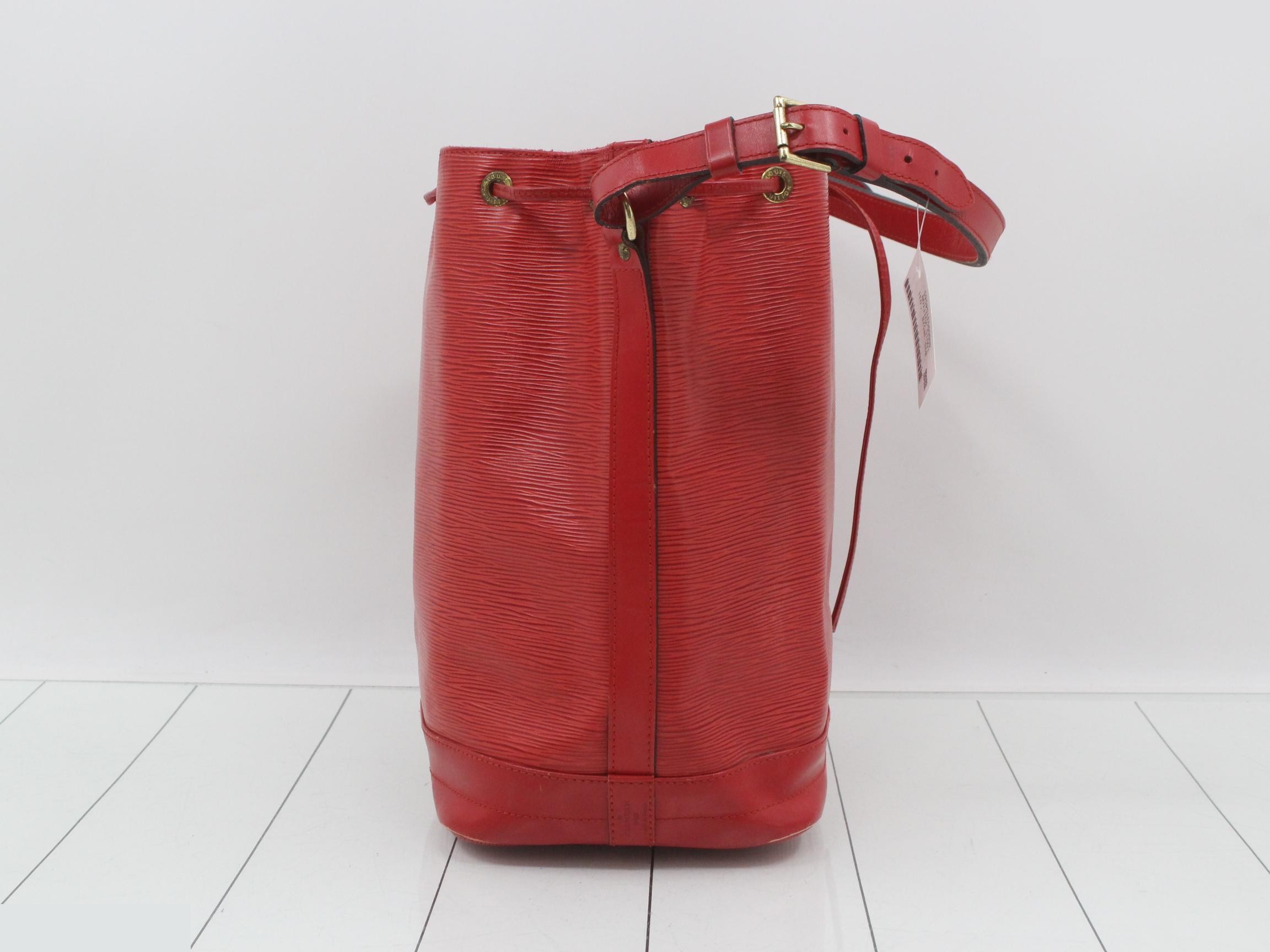 Epi Noé Shoulder Bag — view 4