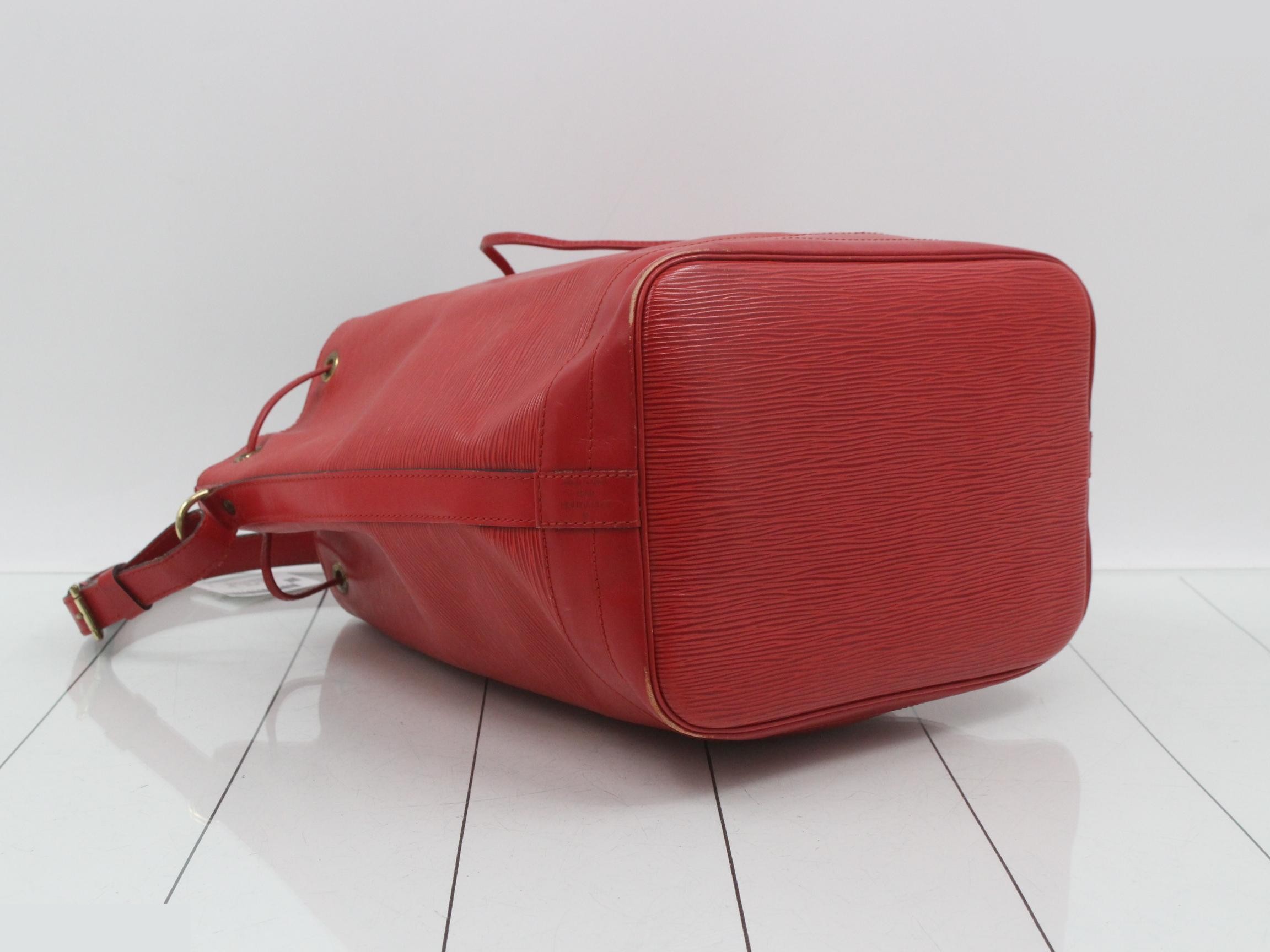 Epi Noé Shoulder Bag — view 5