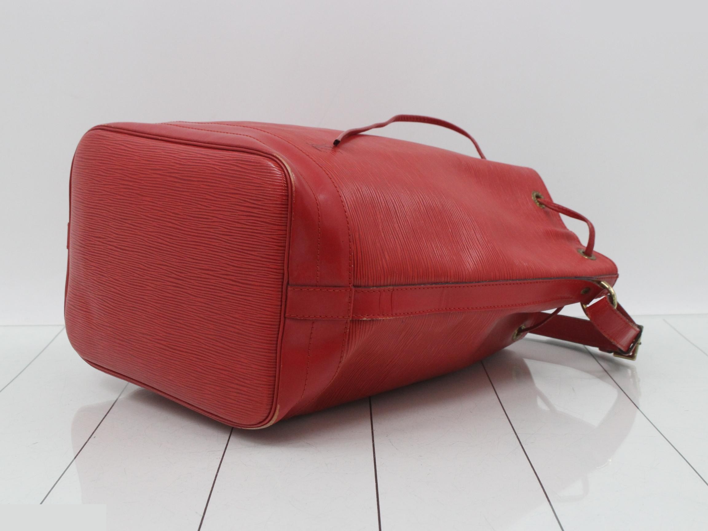Epi Noé Shoulder Bag — view 6