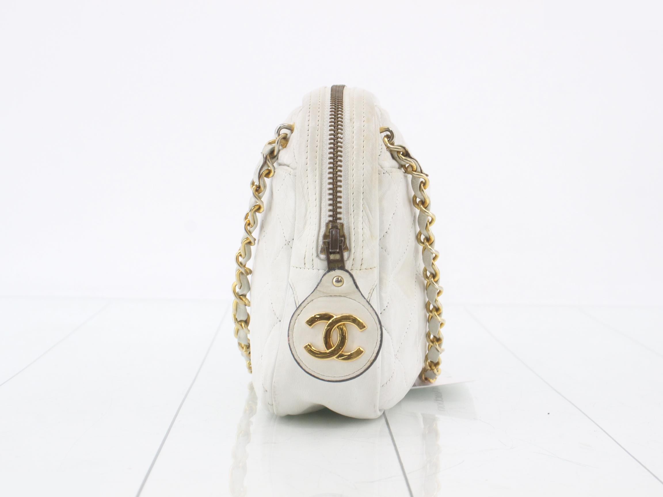Matelassé Chain Shoulder Bag — view 4