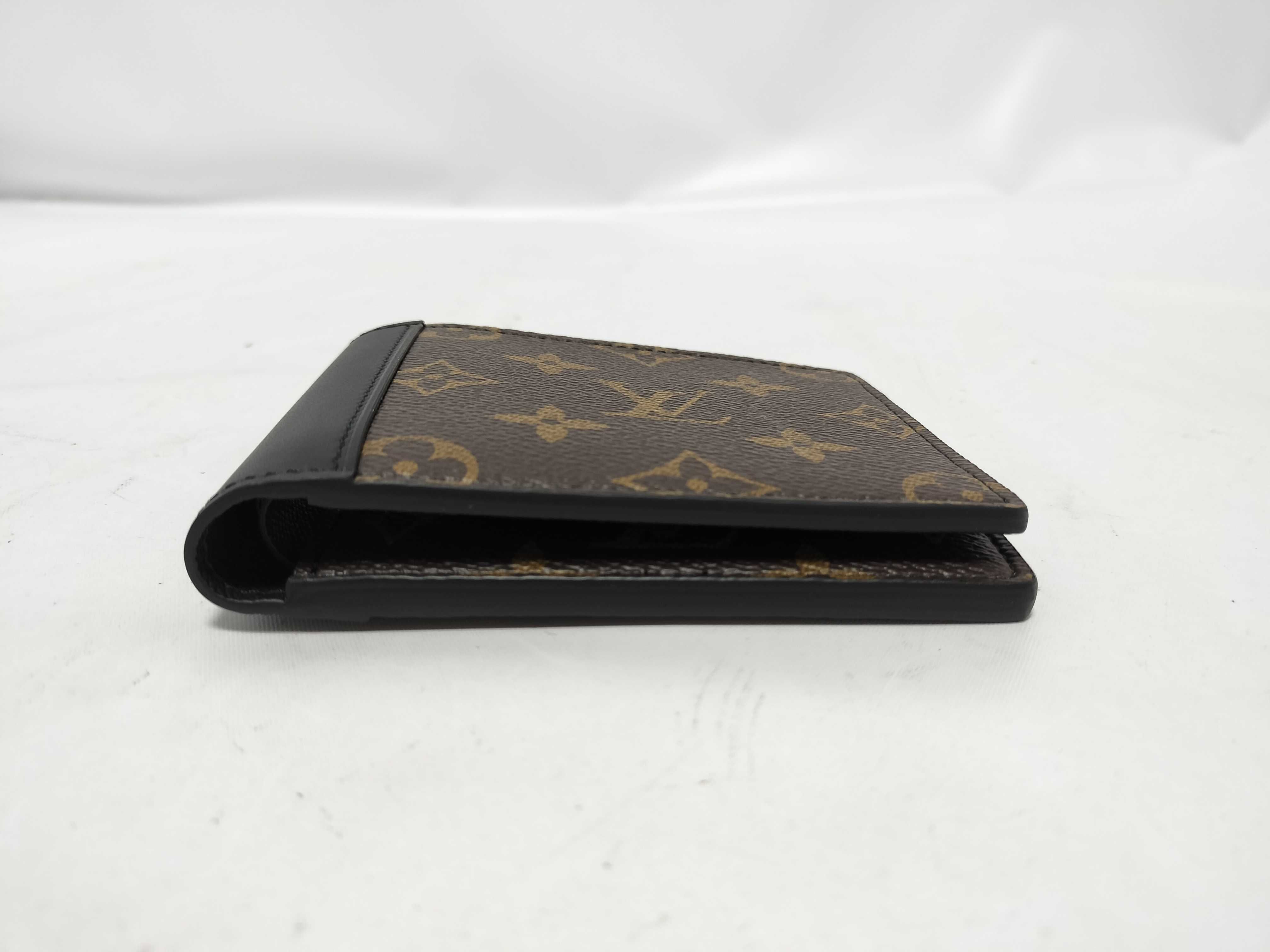 Monogram Louis Vuitton Portefeuille Multiple Billfold — view 3