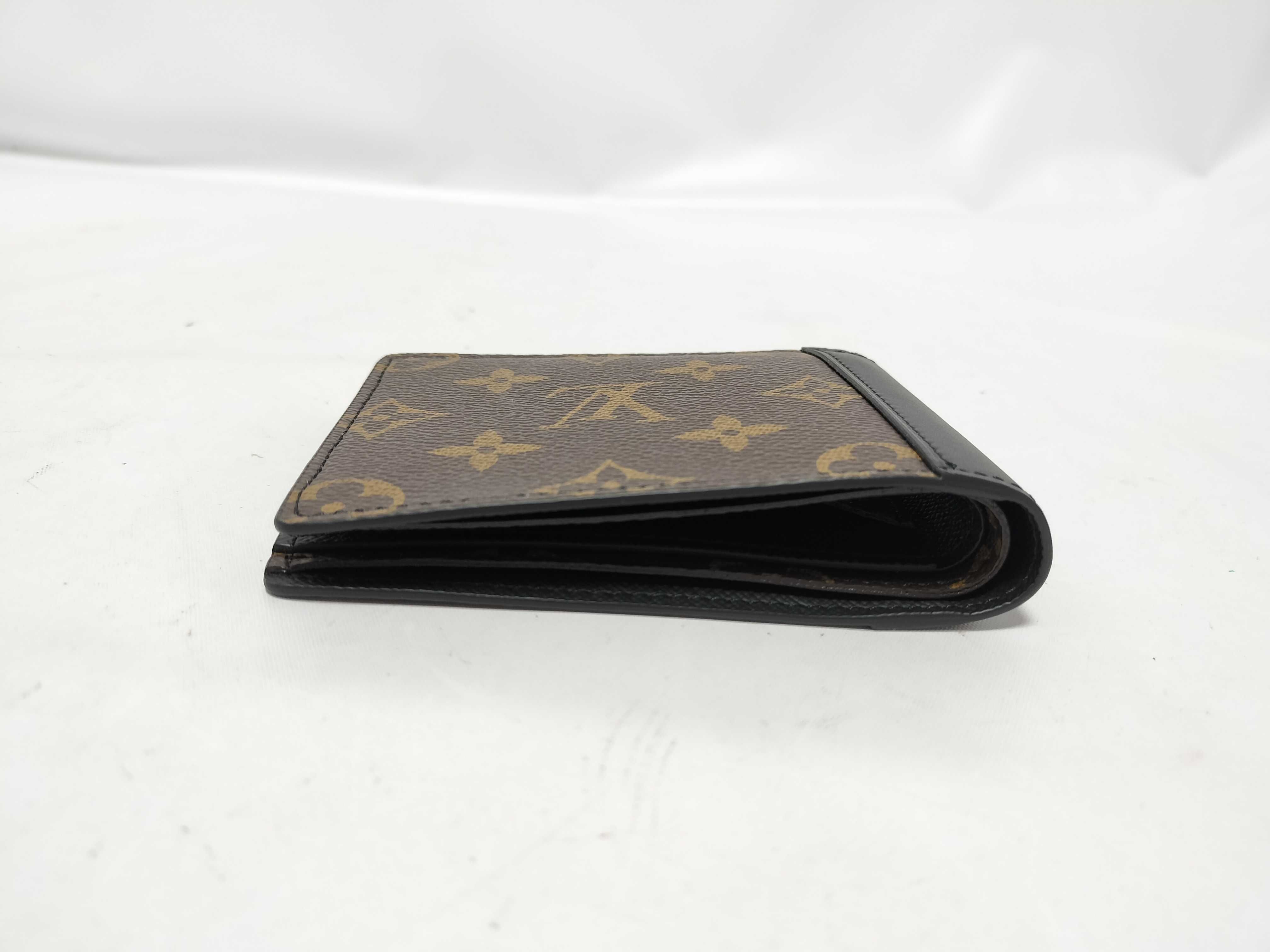Monogram Louis Vuitton Portefeuille Multiple Billfold — view 5