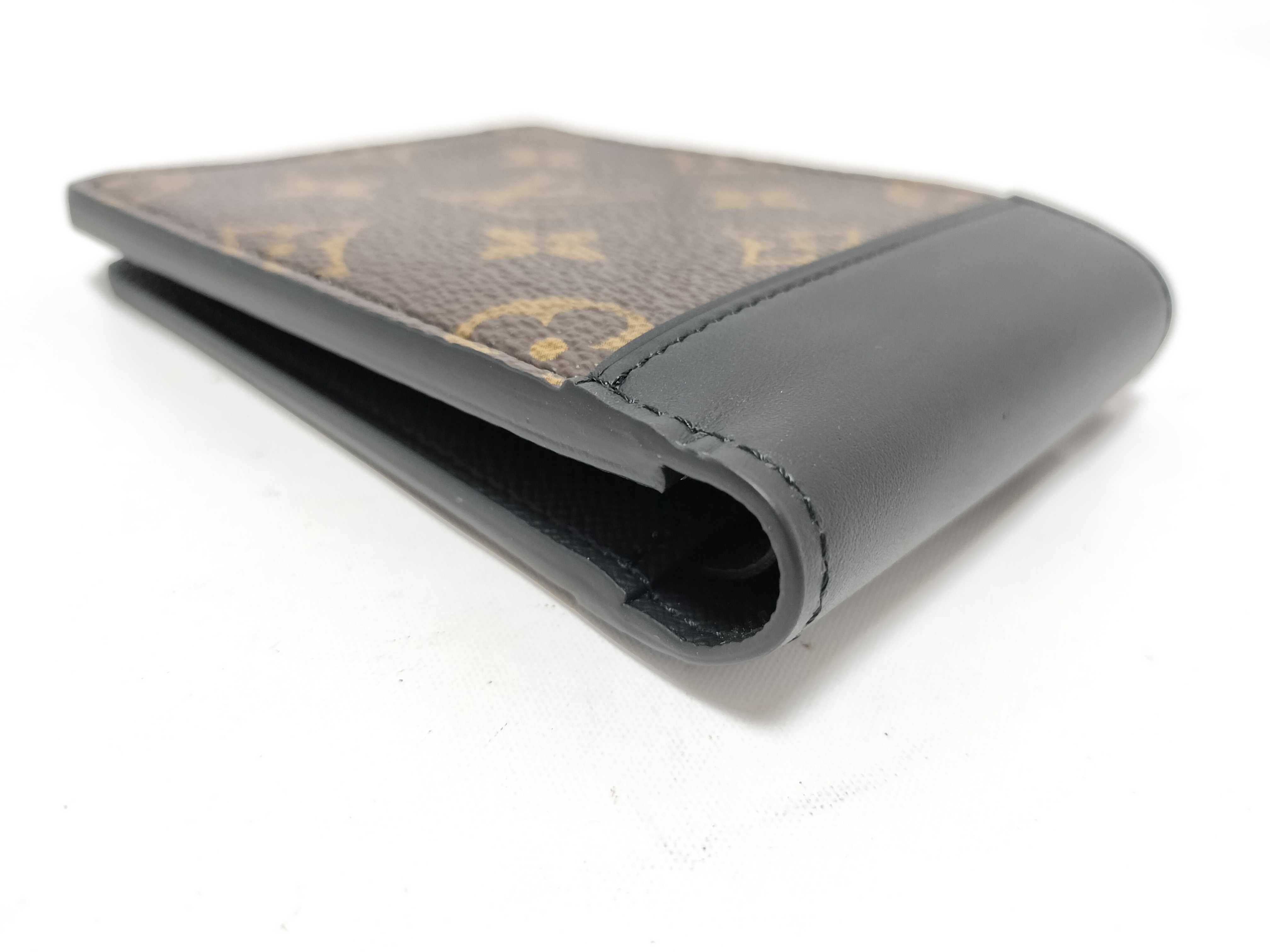 Monogram Louis Vuitton Portefeuille Multiple Billfold — view 6