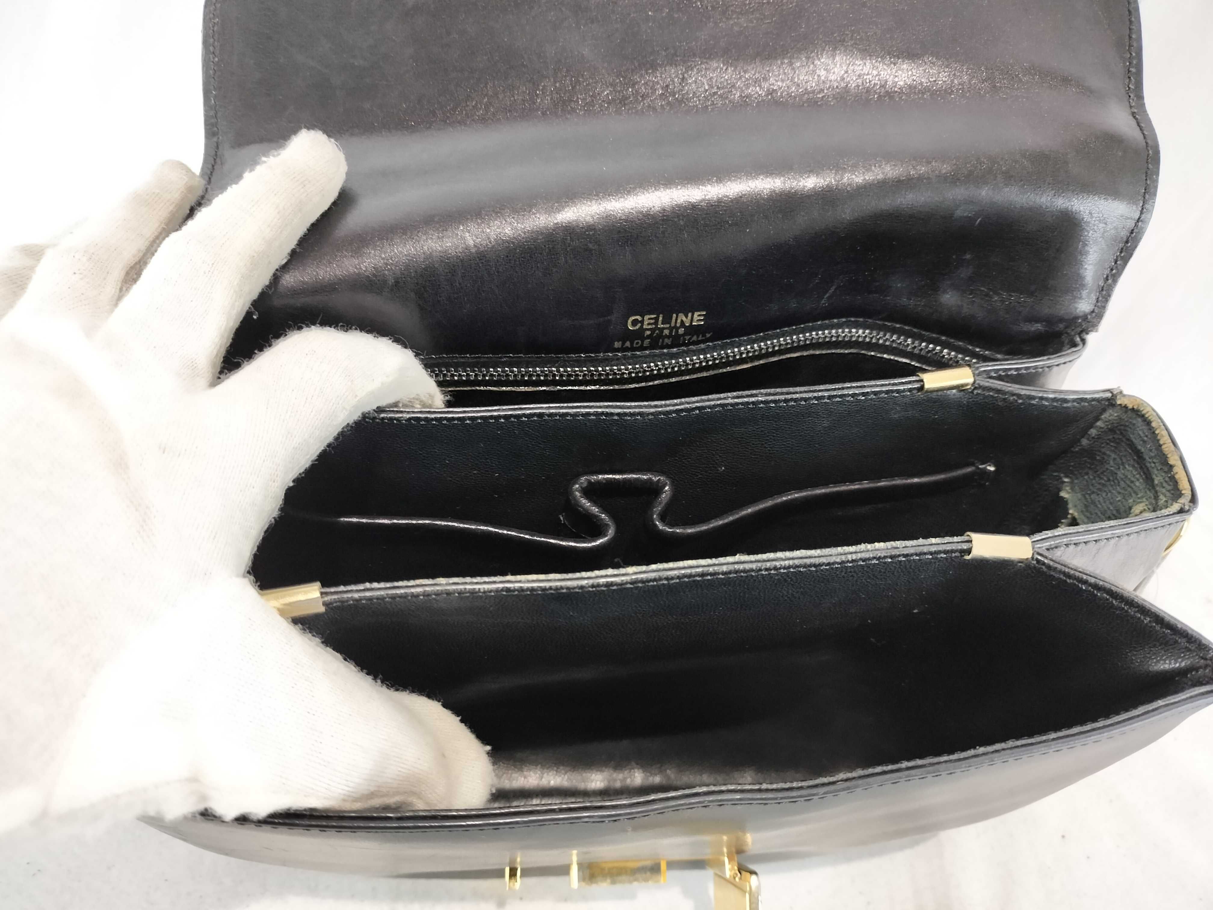 Vintage Carriage Hardware Leather Shoulder Bag — view 10