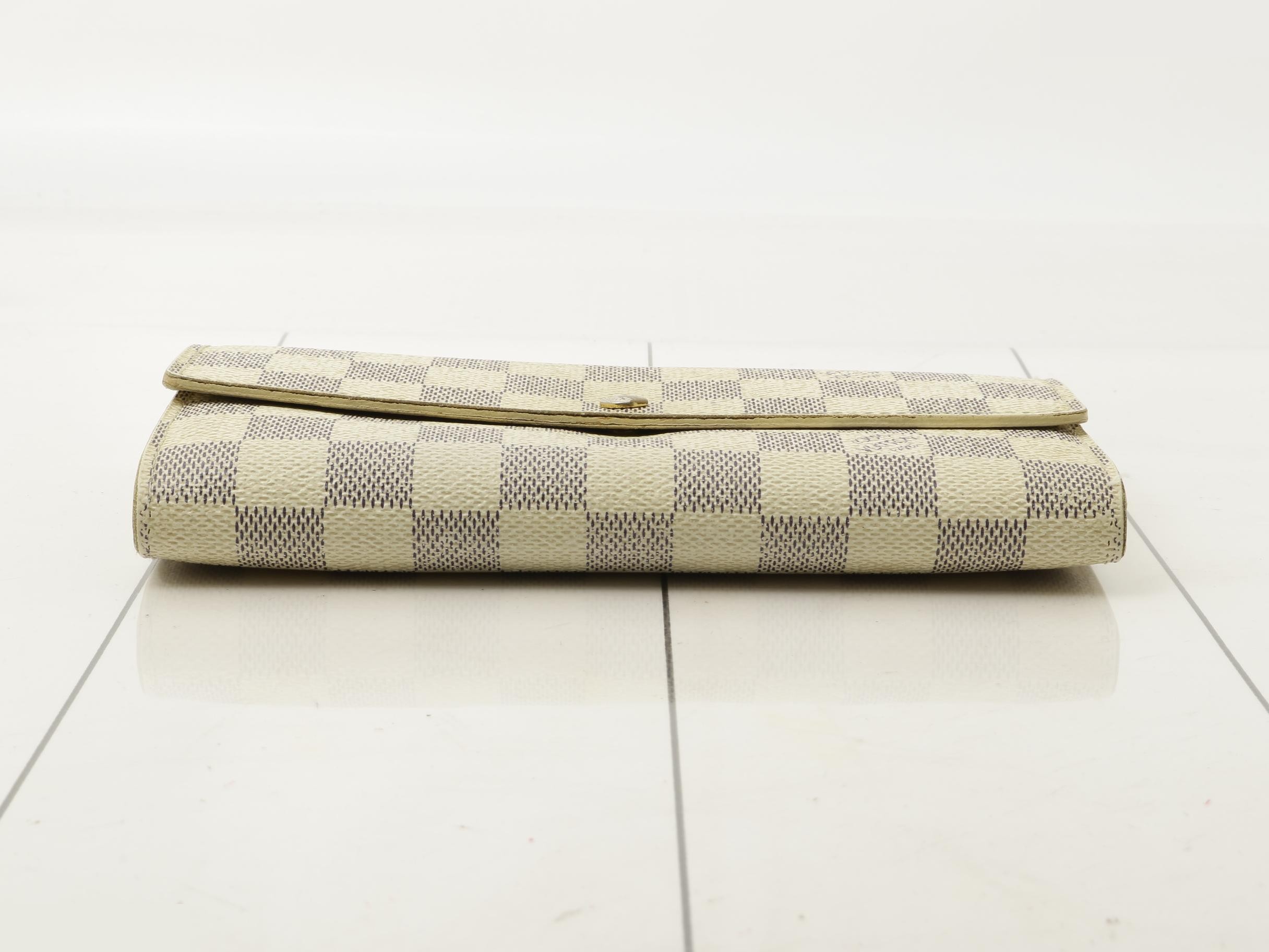 N61735 Zippered Long Wallet — view 3