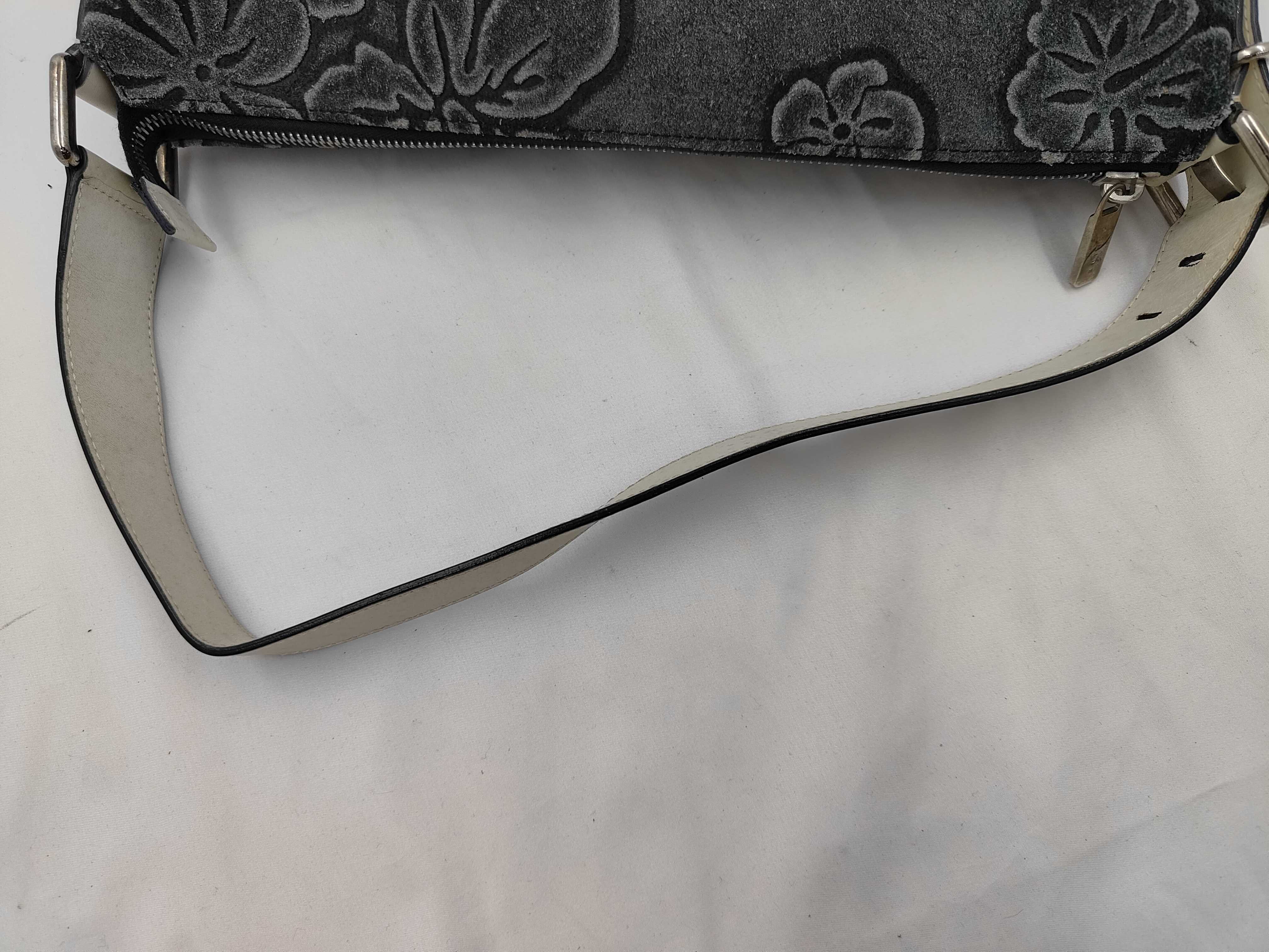 Shoulder bag Suede floral pattern shoulder bag — view 3
