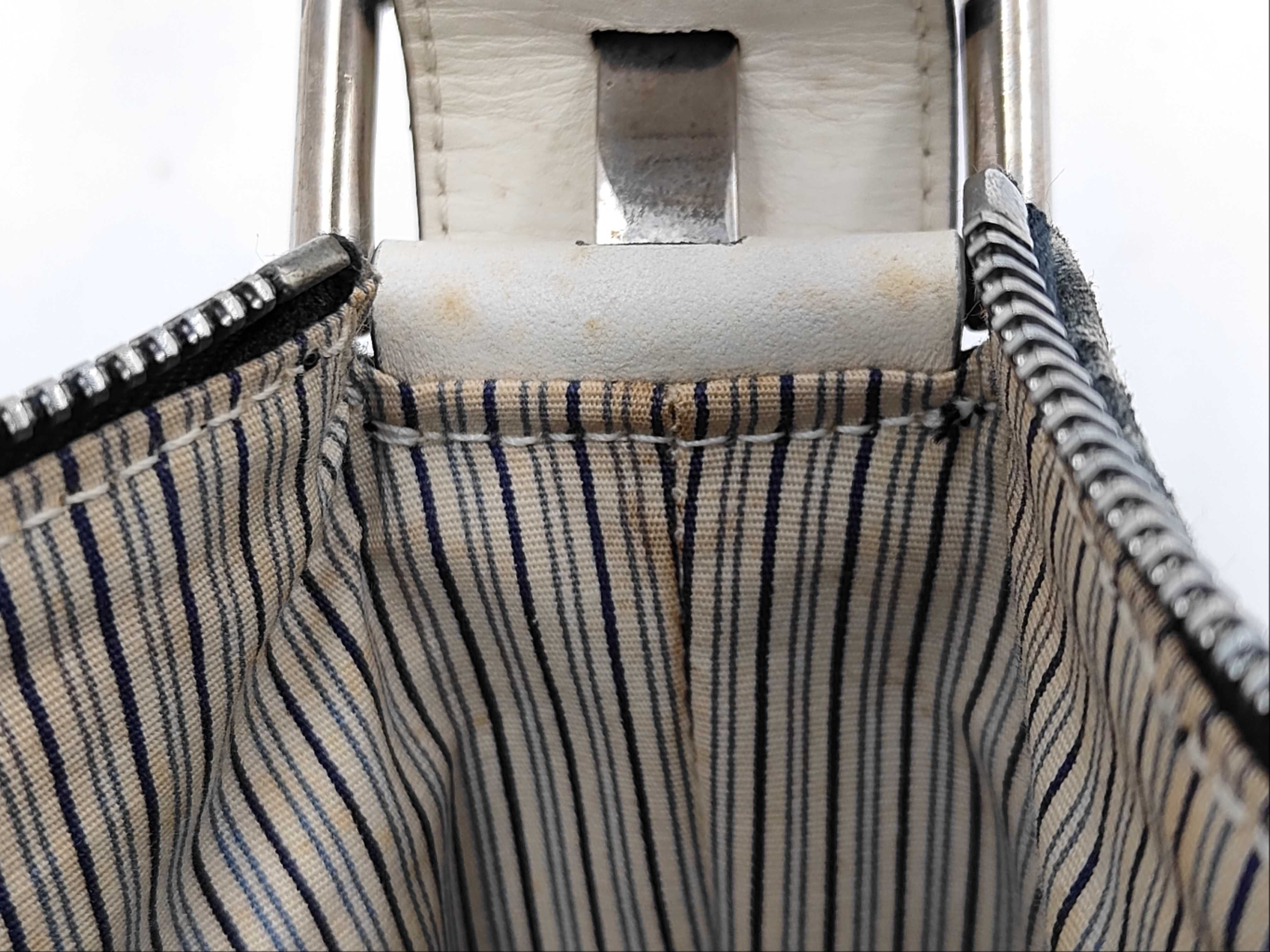 Shoulder bag Suede floral pattern shoulder bag — view 9