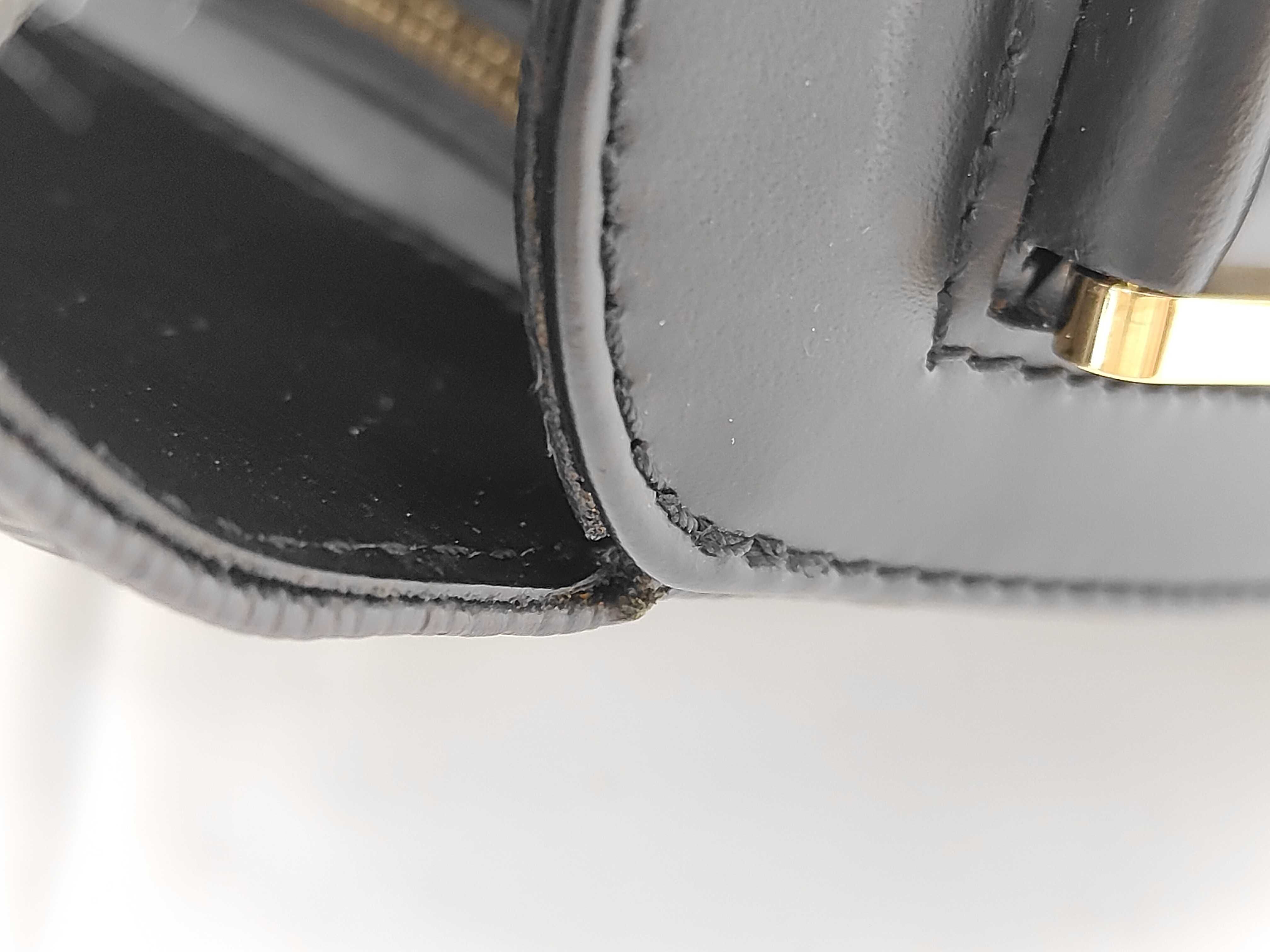 Epi M52202 Bussy Noir Shoulder Bag — view 8