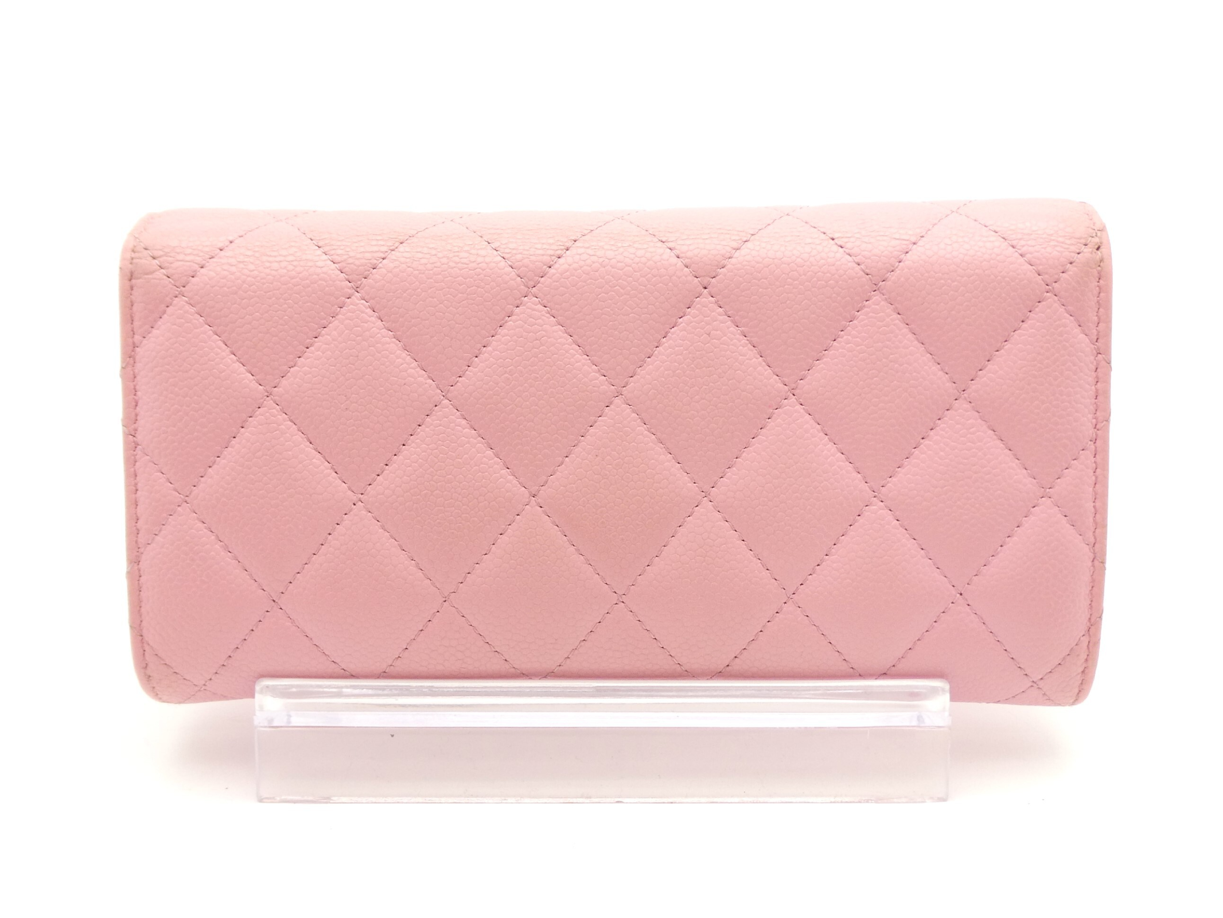 Matelassé Caviar Skin Coco Mark Wallet — view 2