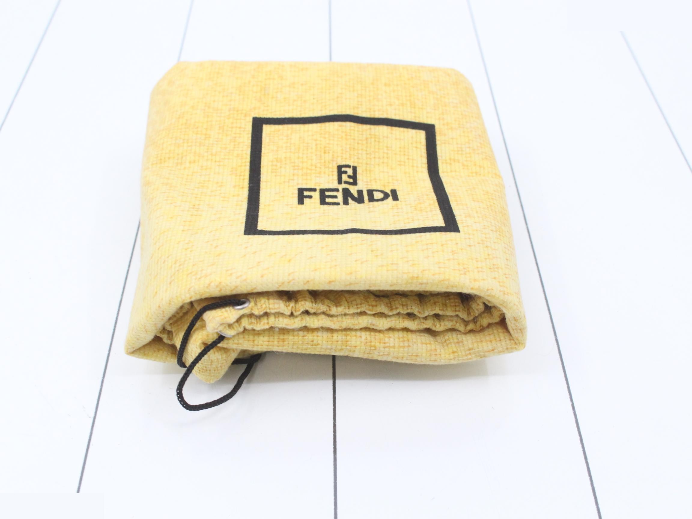 Zucchino Shoulder Bag — view 7