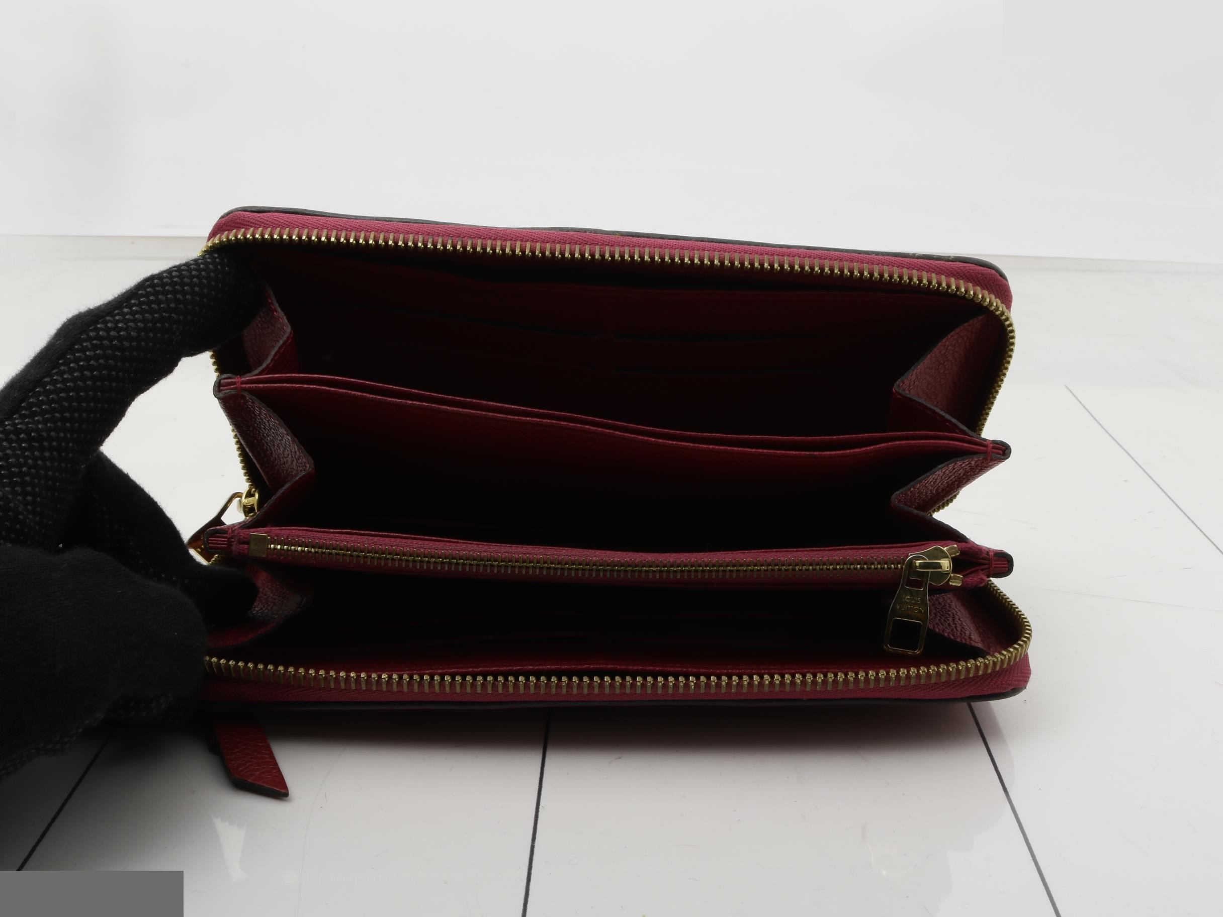 Zippy Wallet — view 4