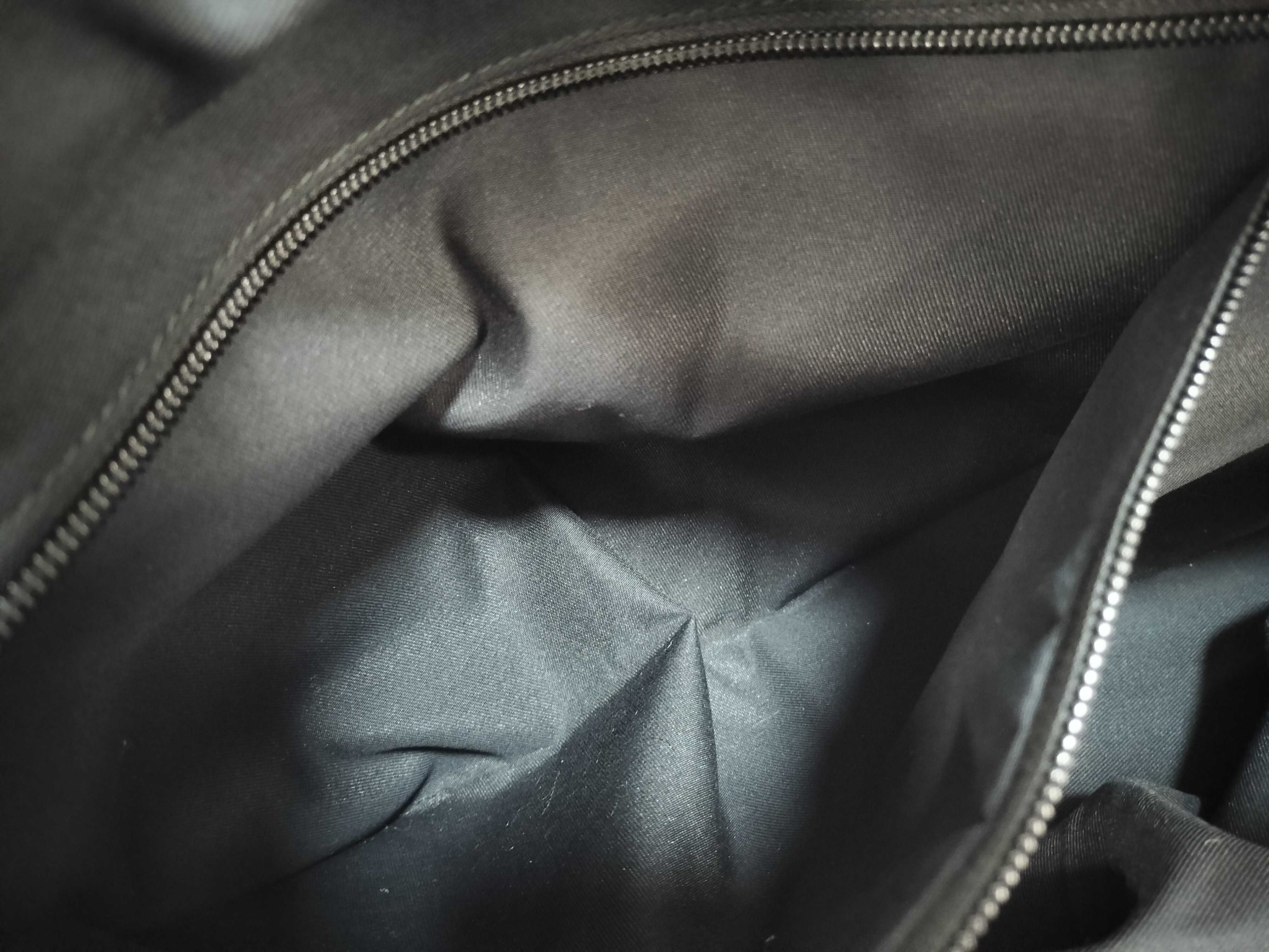 GG Canvas Gucci Handbag Boston Bag — view 11