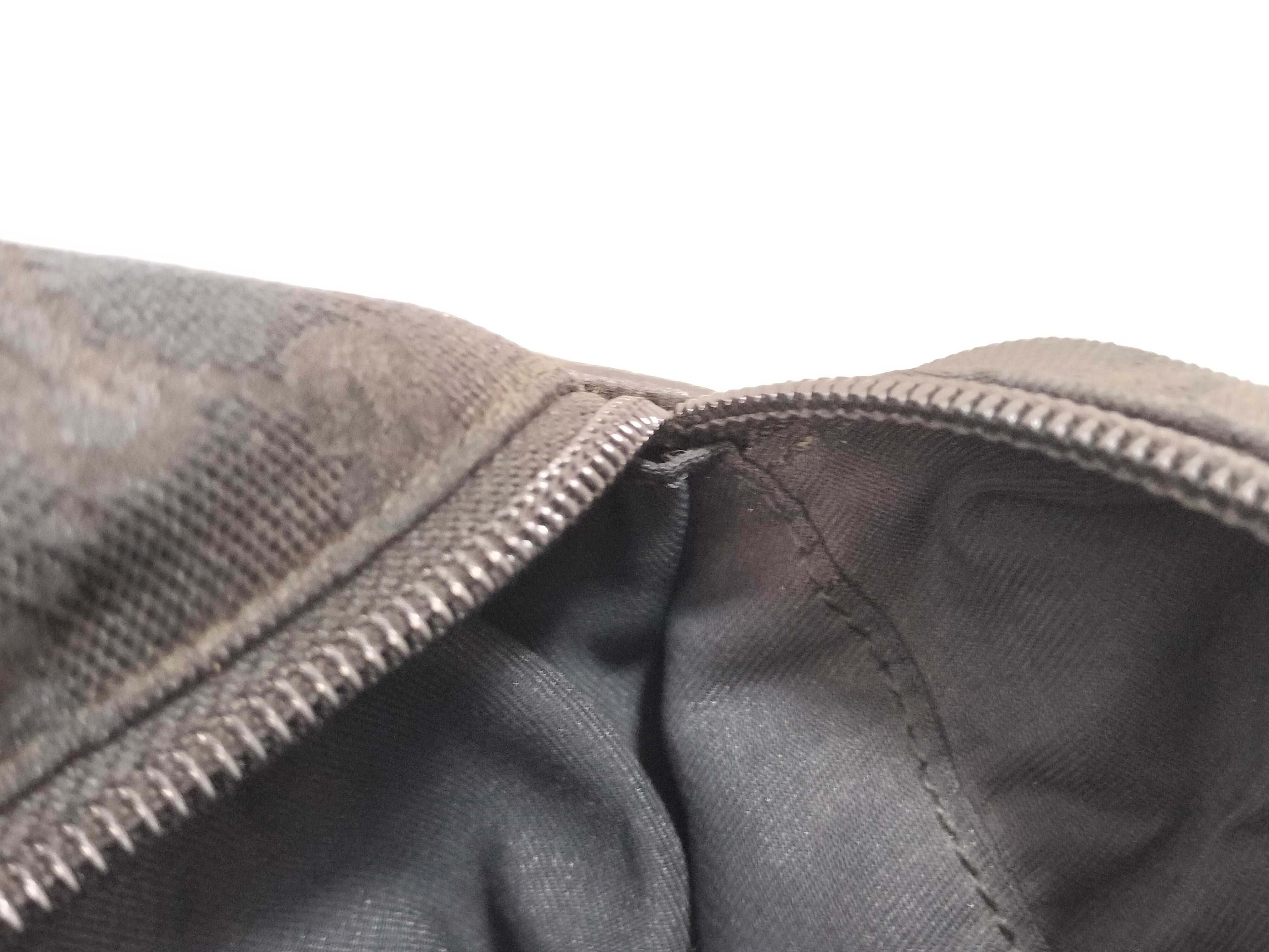 GG Canvas Gucci Handbag Boston Bag — view 9