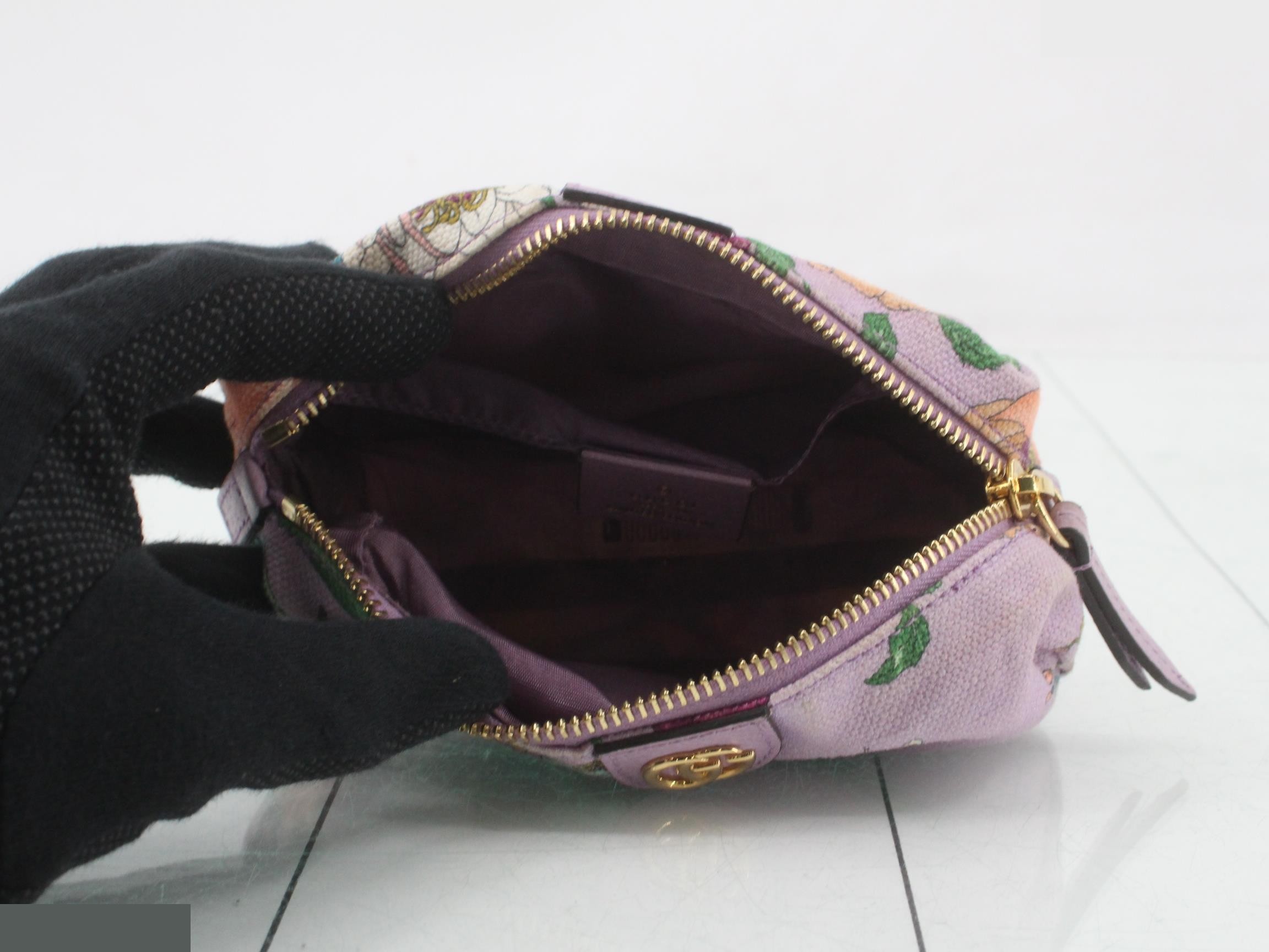 pouch — view 4