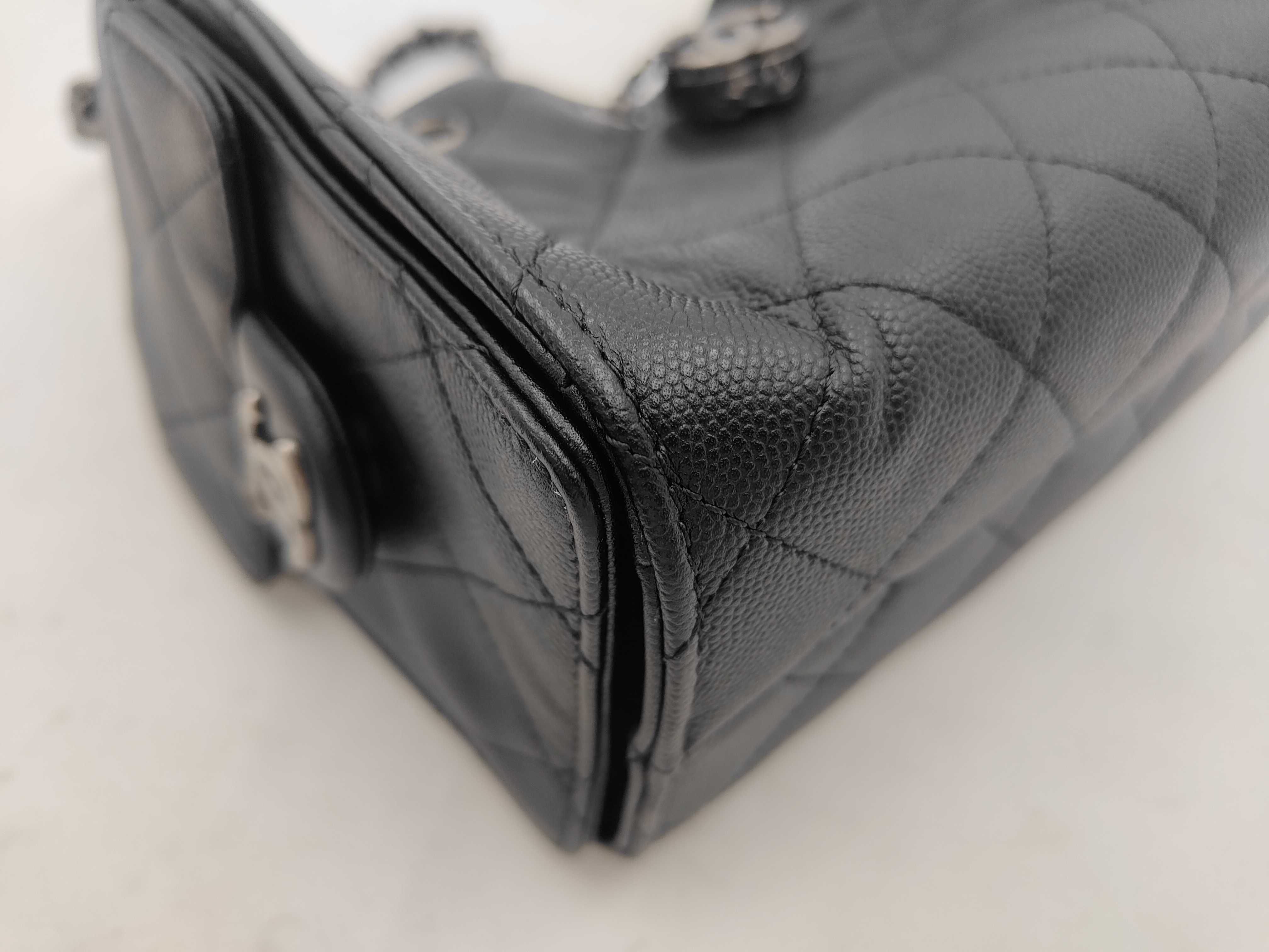 25 Grained Calfskin Black Bag — view 6