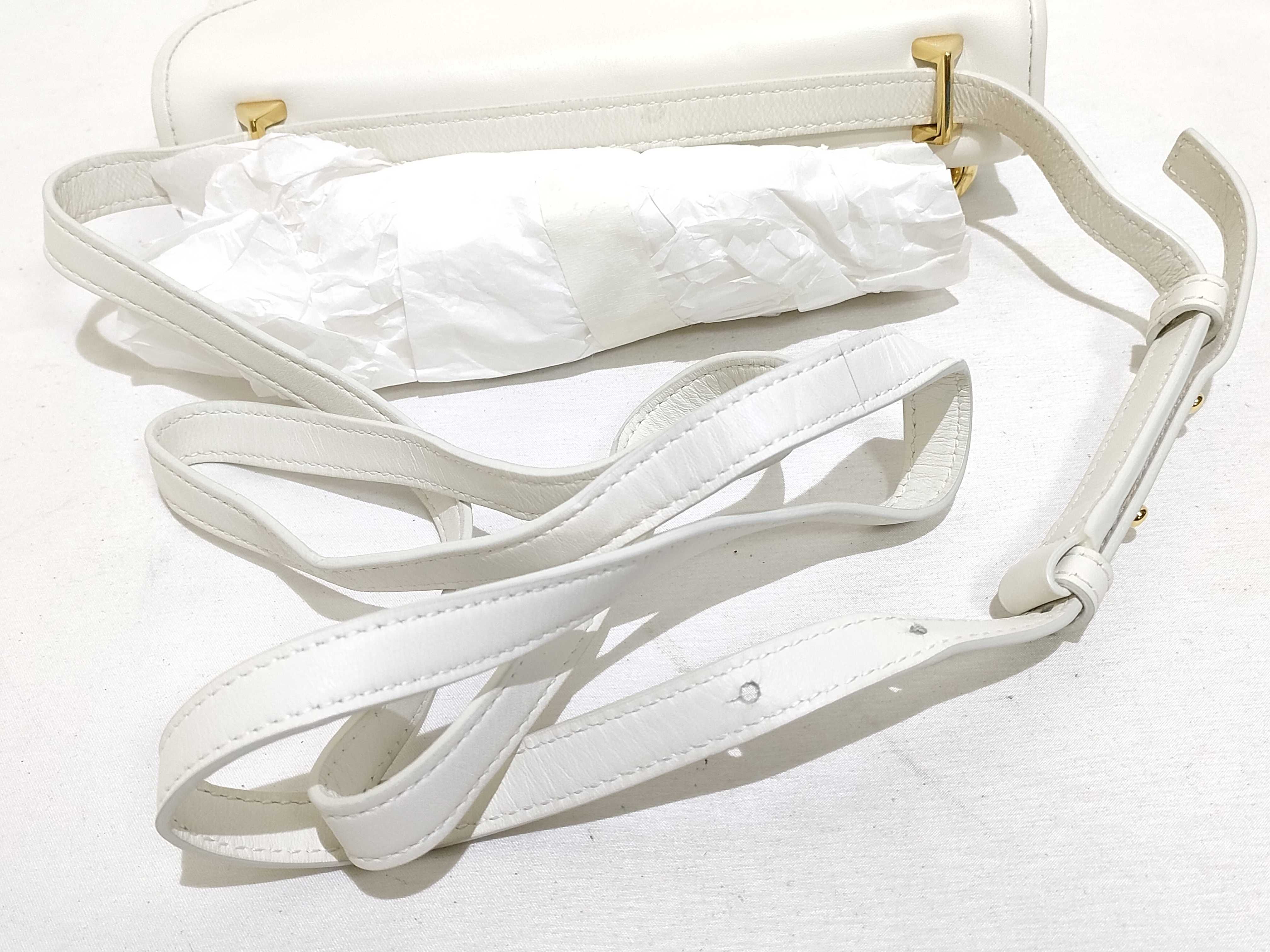 Mount Crossbody Bag Shoulder Bag — view 3