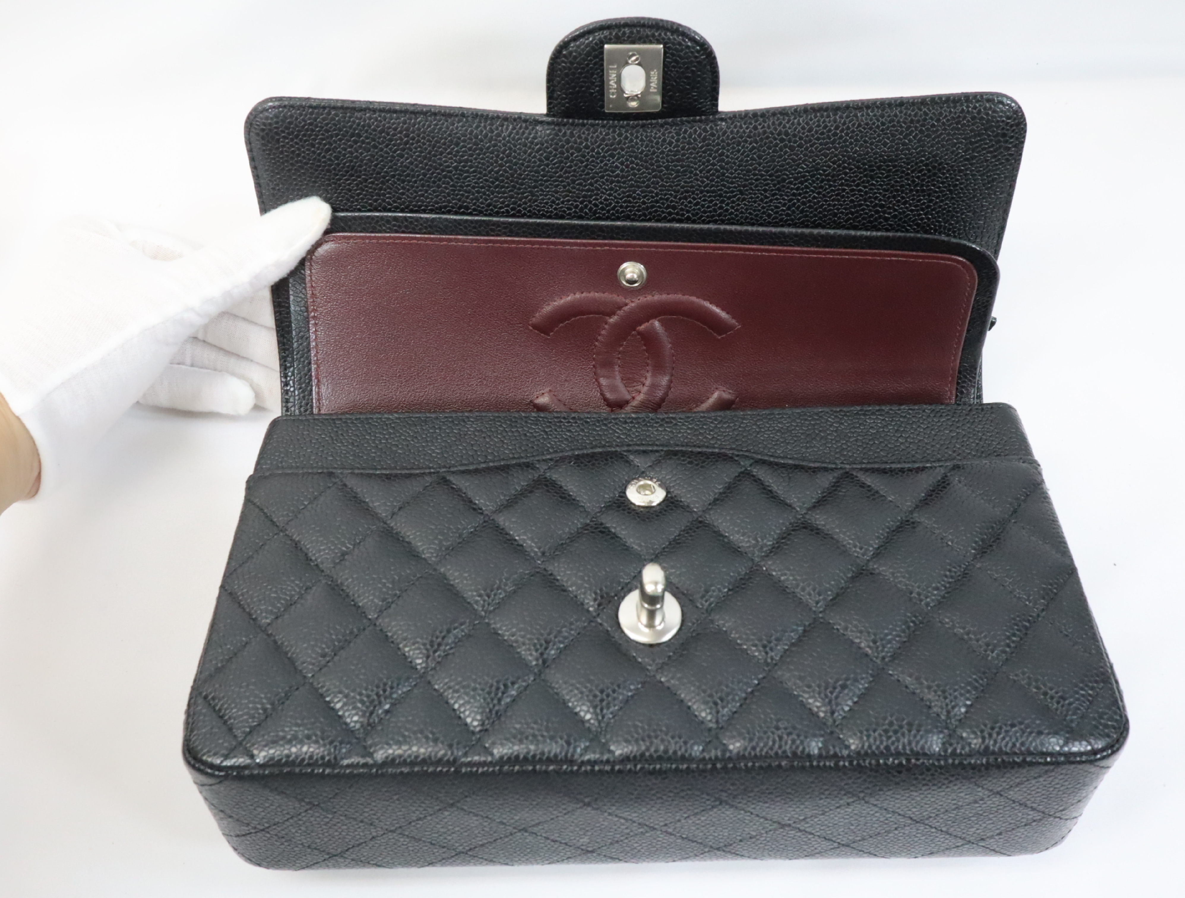 Matelassé 25cm Double Flap Shoulder Bag, Silver Hardware, Serial Number 31, Caviar Leather, A01112 (Shoulder Bag) — view 12