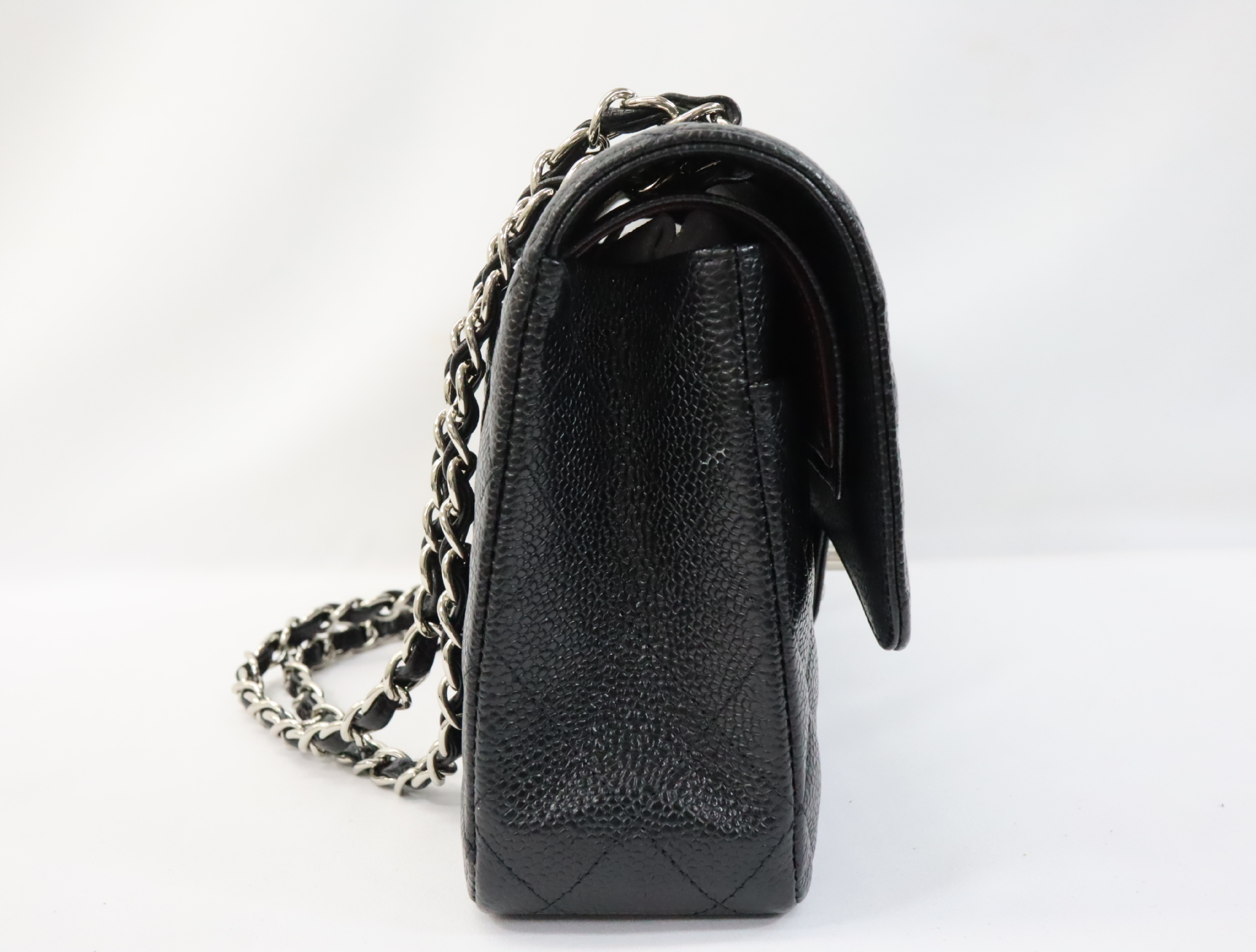 Matelassé 25cm Double Flap Shoulder Bag, Silver Hardware, Serial Number 31, Caviar Leather, A01112 (Shoulder Bag) — view 4
