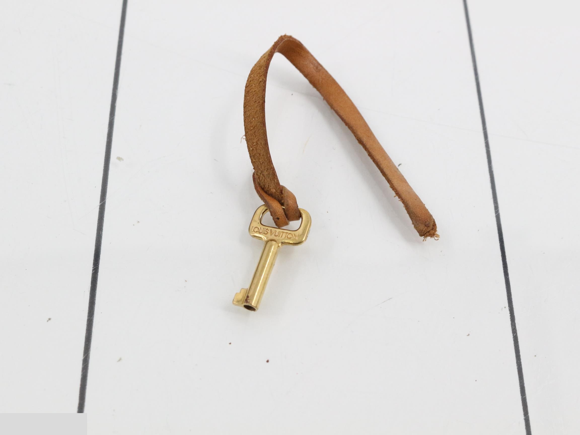 LV Monogram Business Bag Portedocument — view 7