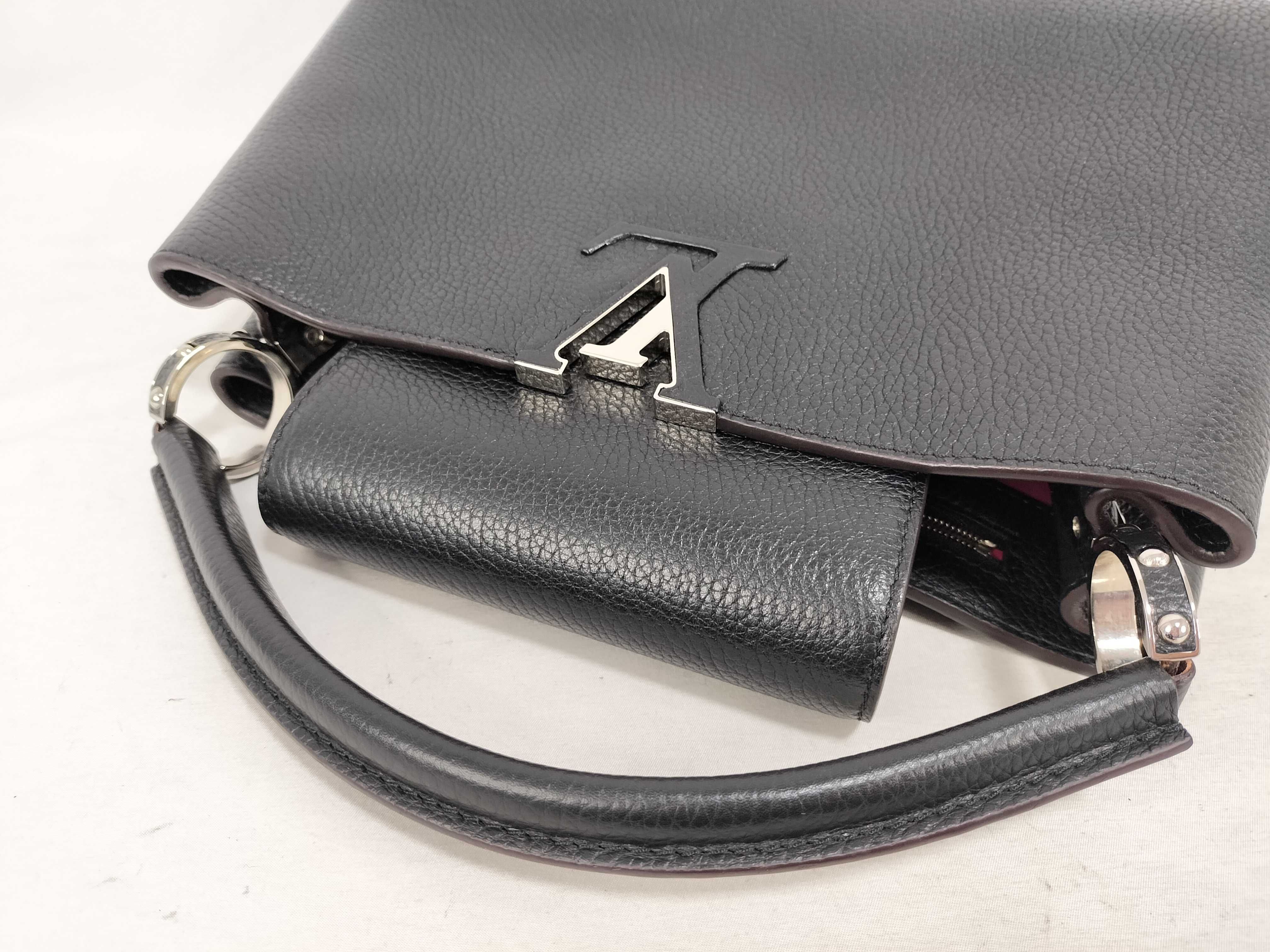 Capucines MM M42259 Black Handbag — view 3