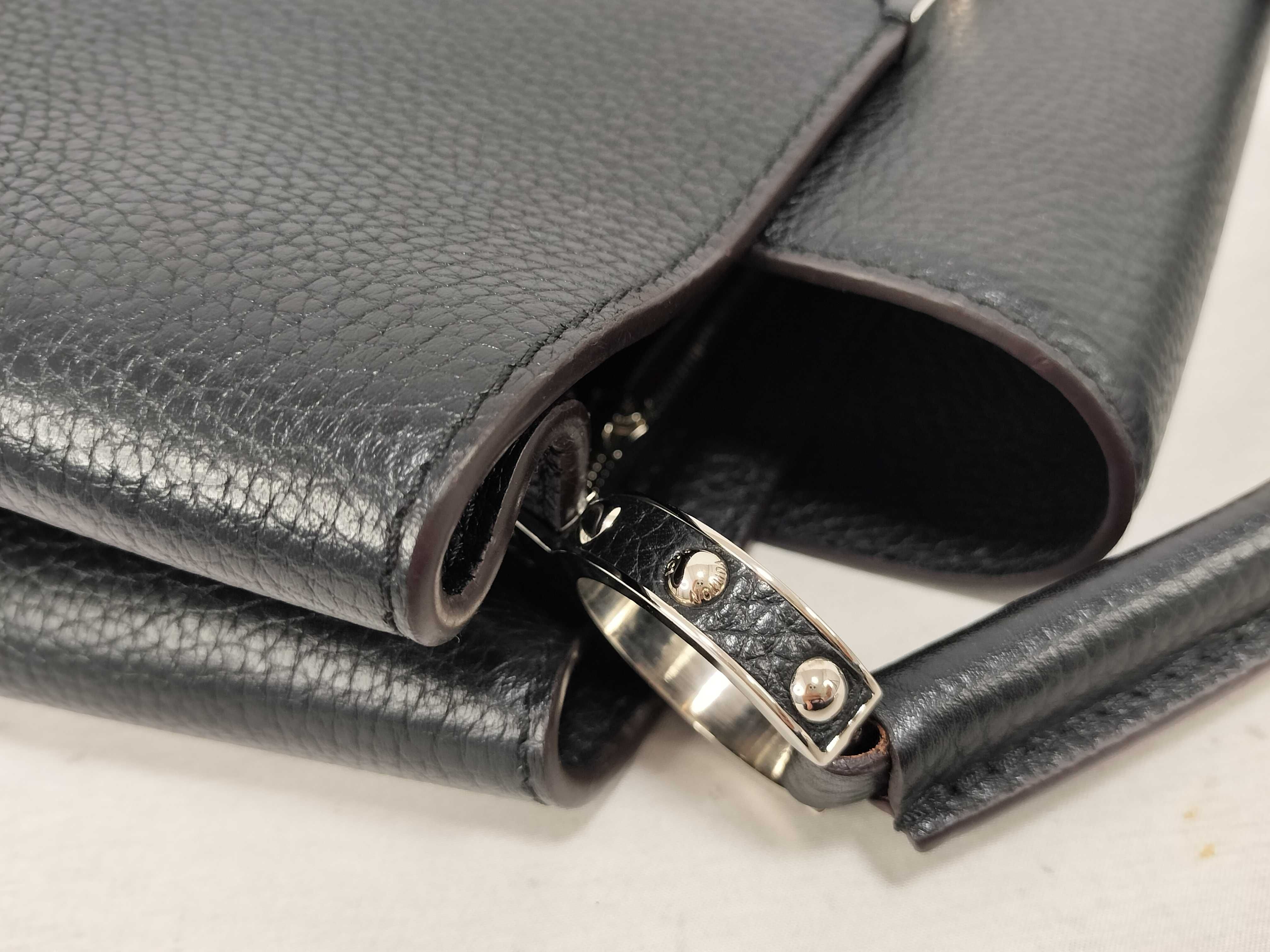 Capucines MM M42259 Black Handbag — view 5