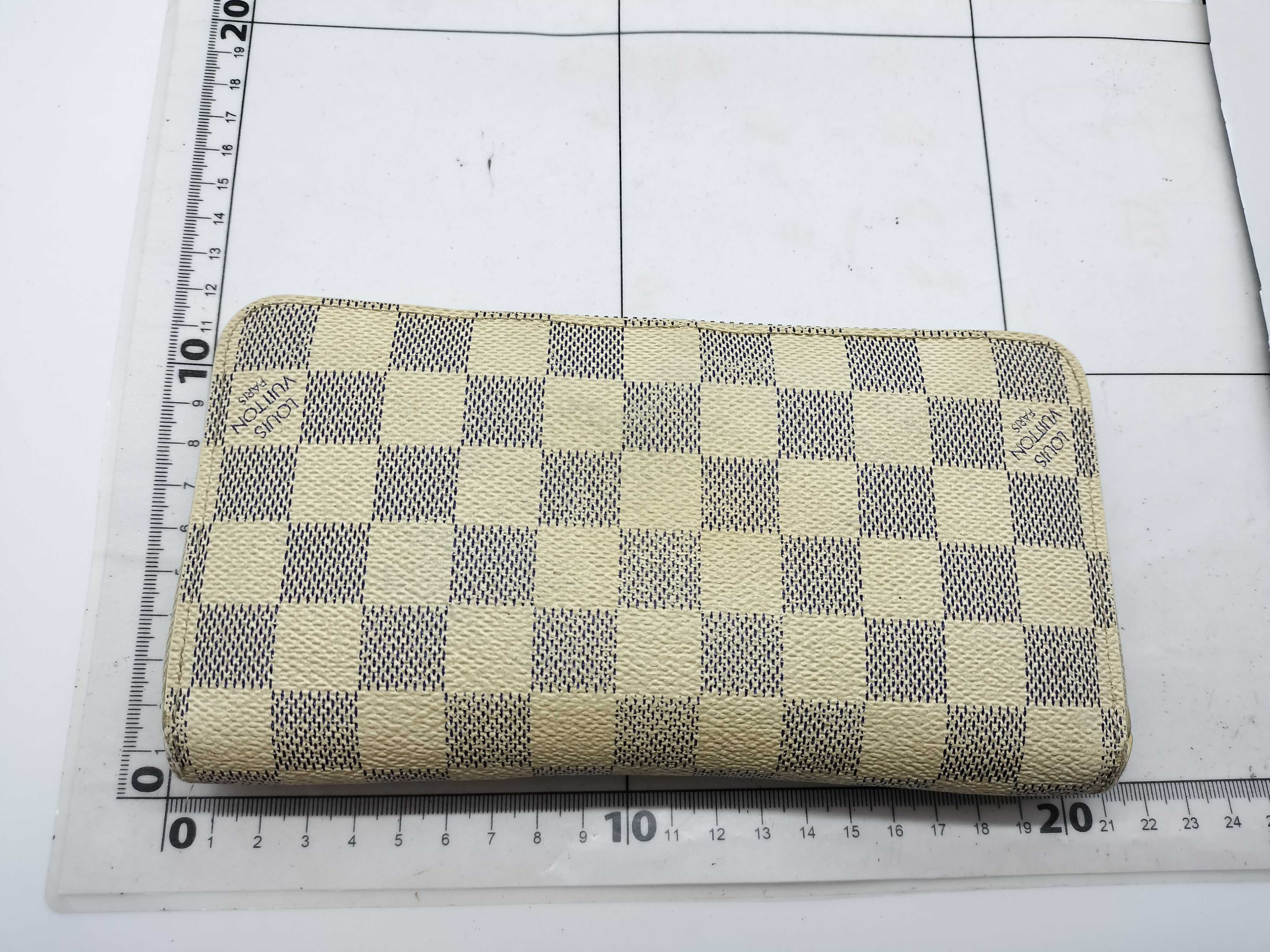 Damier Azur Zippy Wallet — view 2