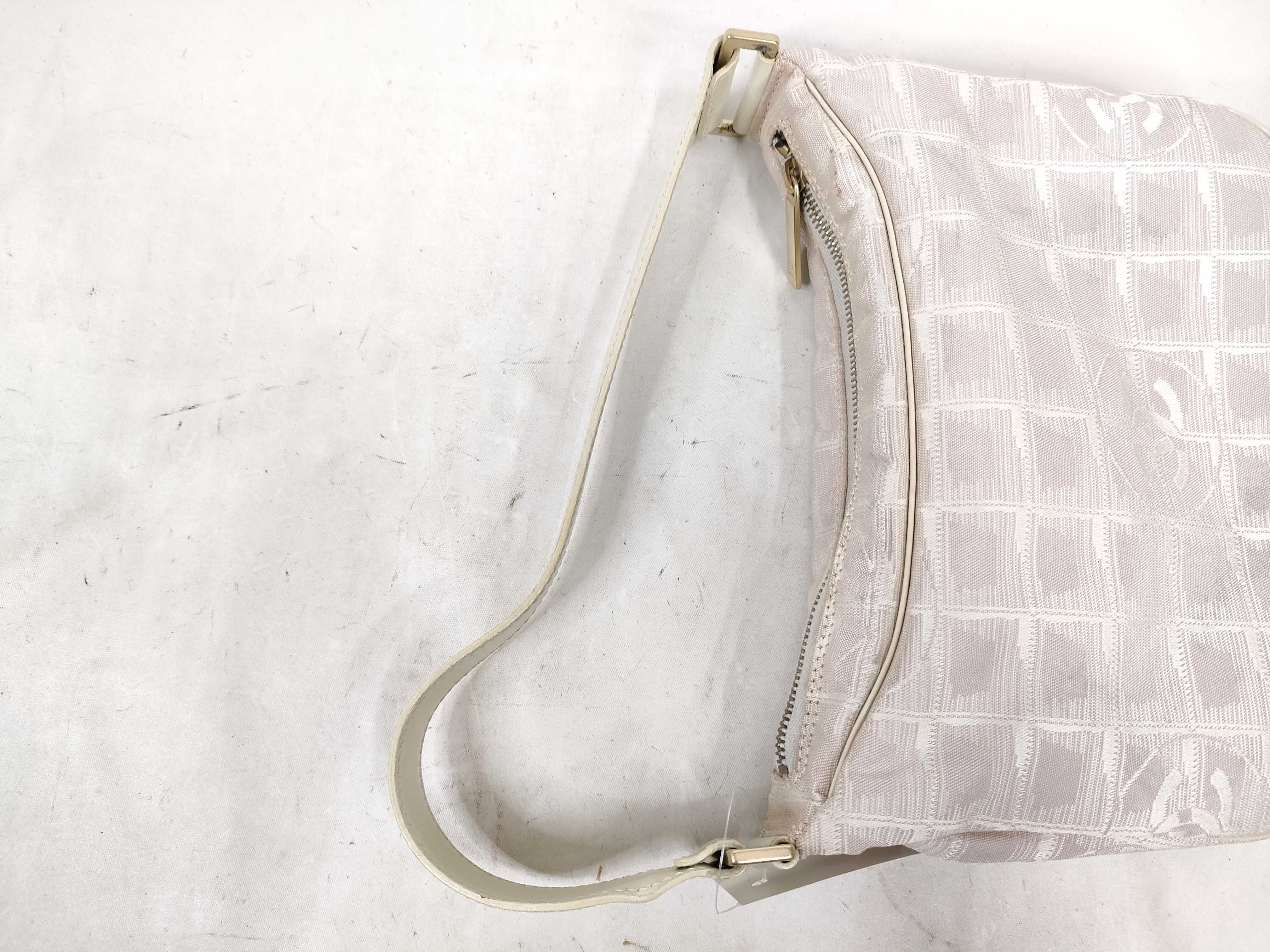New Travel Line One-Shoulder Bag, Pink Shoulder Bag — view 3